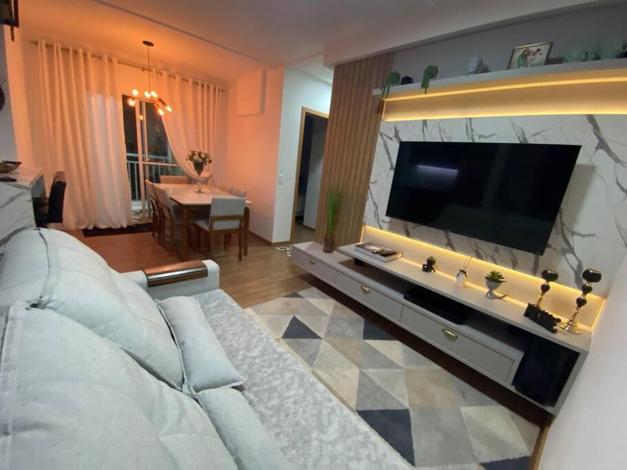 Apartamento encantador com vista para o mar