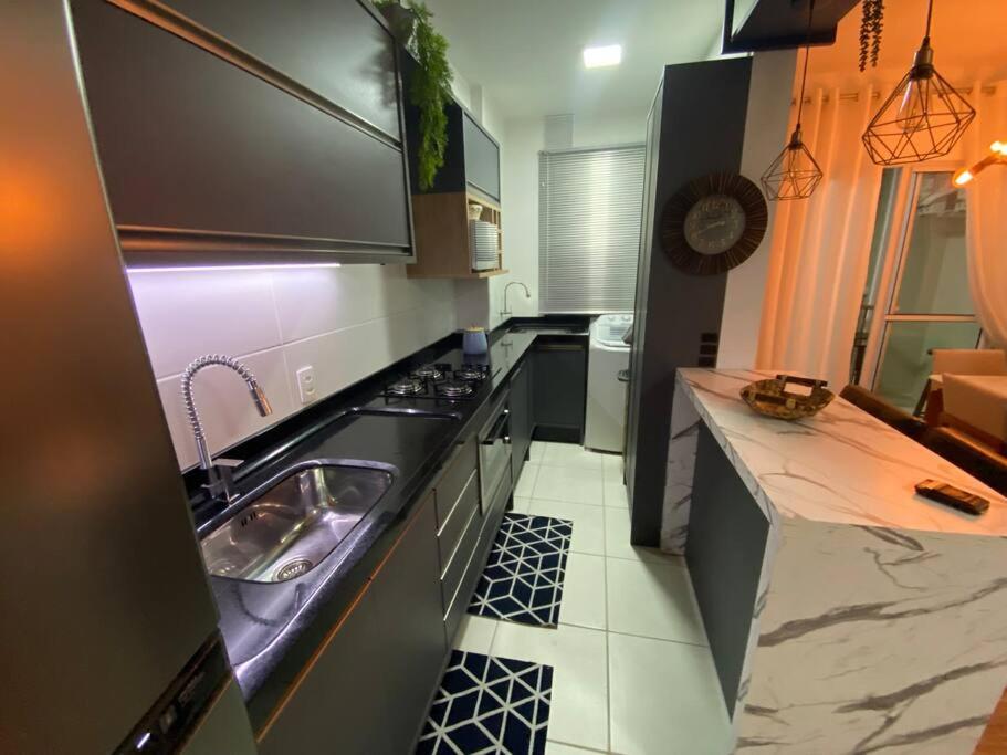 Apartamento encantador com vista para o mar