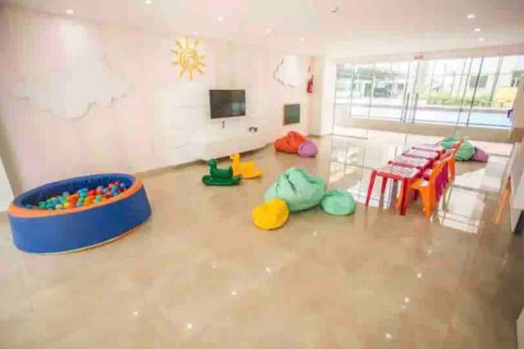 Apartamento encantador com vista para o mar