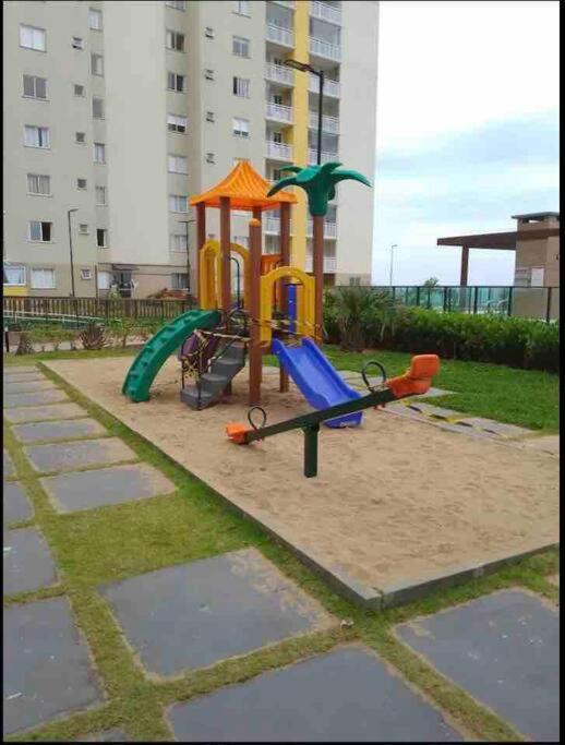 Apartamento encantador com vista para o mar