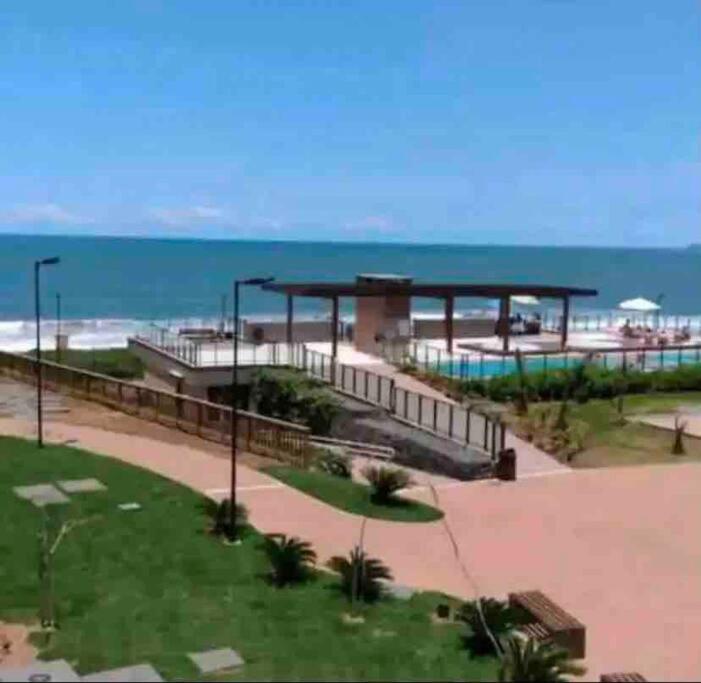 Apartamento encantador com vista para o mar