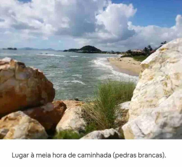 Apartamento encantador com vista para o mar