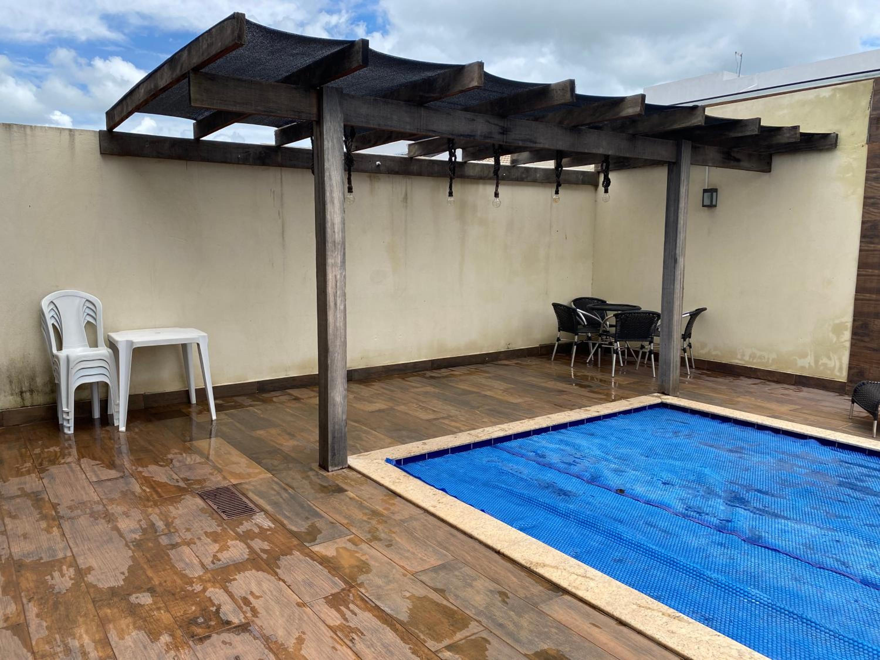 Casa com piscina e duas suítes perto do Parque Lagoa Quente