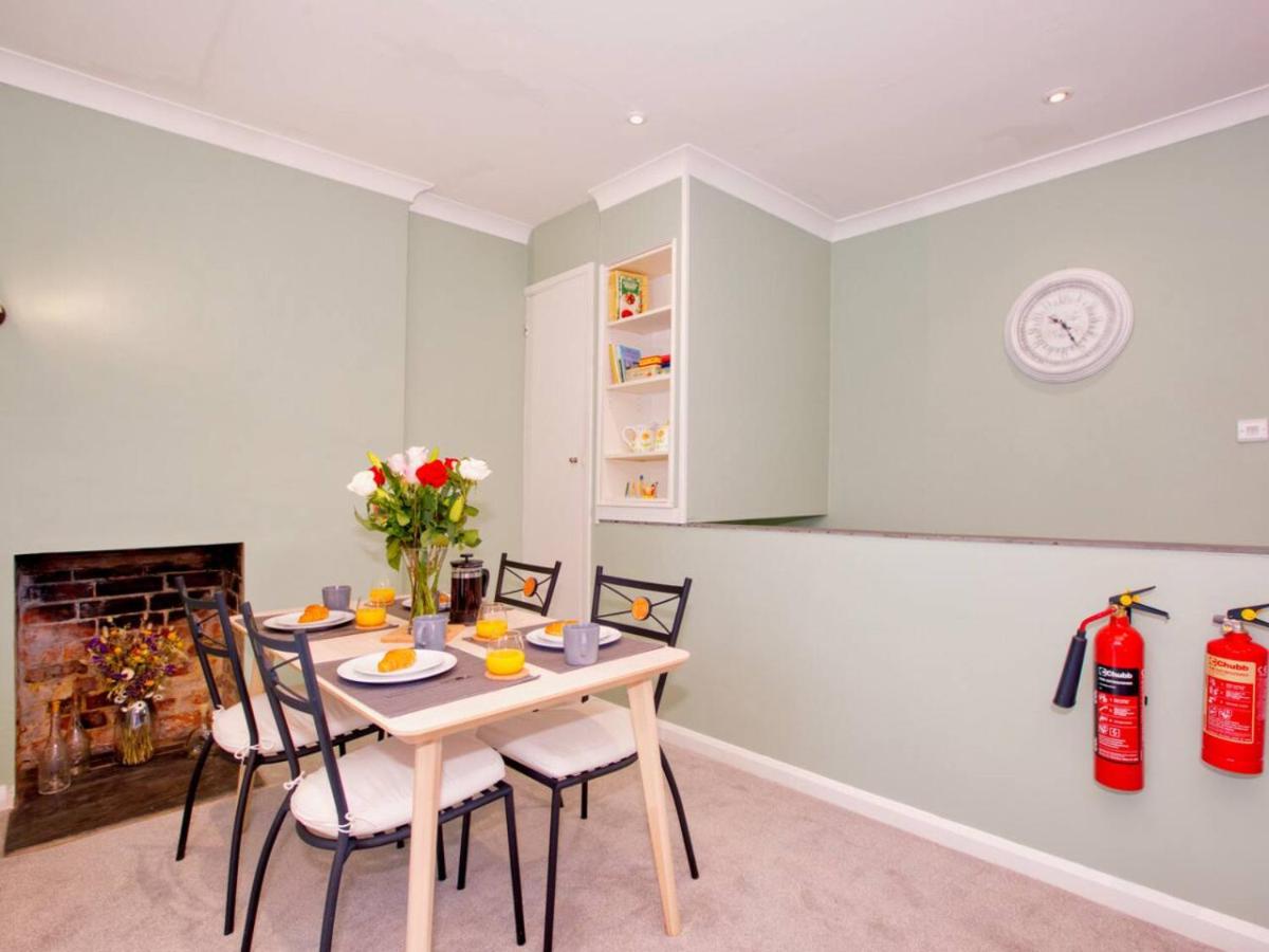 Lovely 2-Bed Apartment Colyton, nr. Jurassic Coast view 3