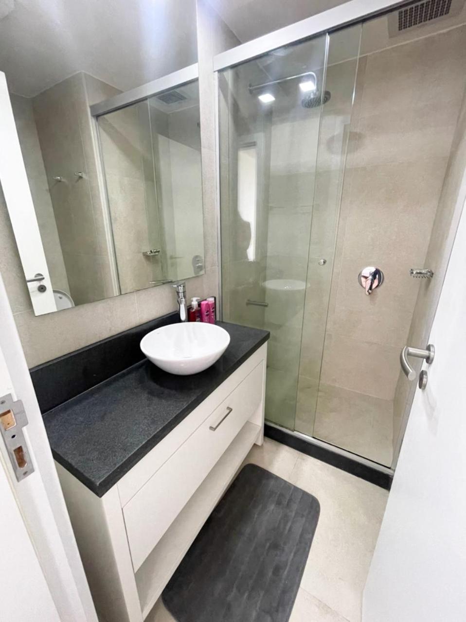 Hermoso departamento en Skytower view 5