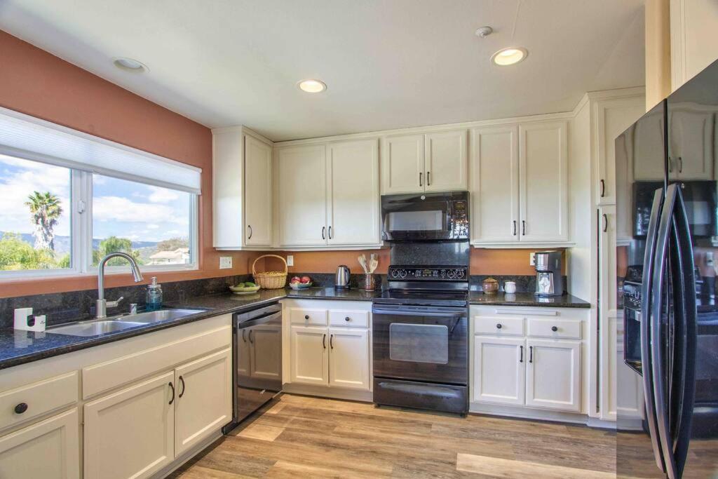 Fallbrook, CA. Entire house. “Hilltop comforts”.