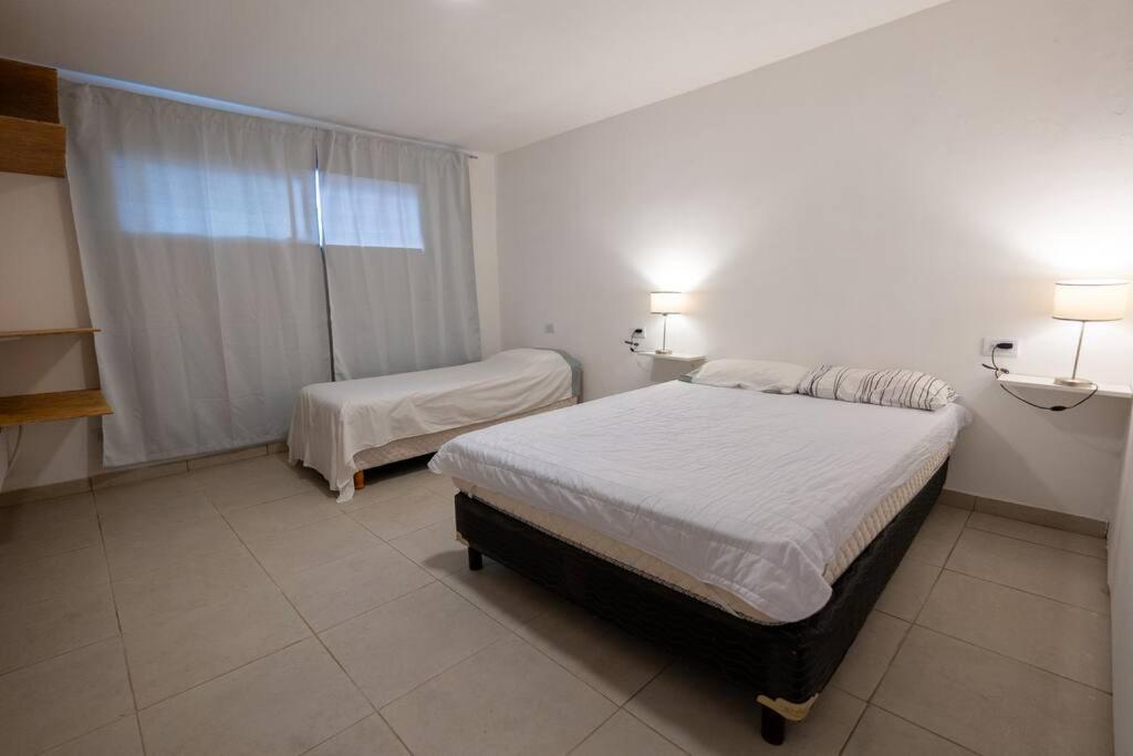Amplio duplex con vista a calle