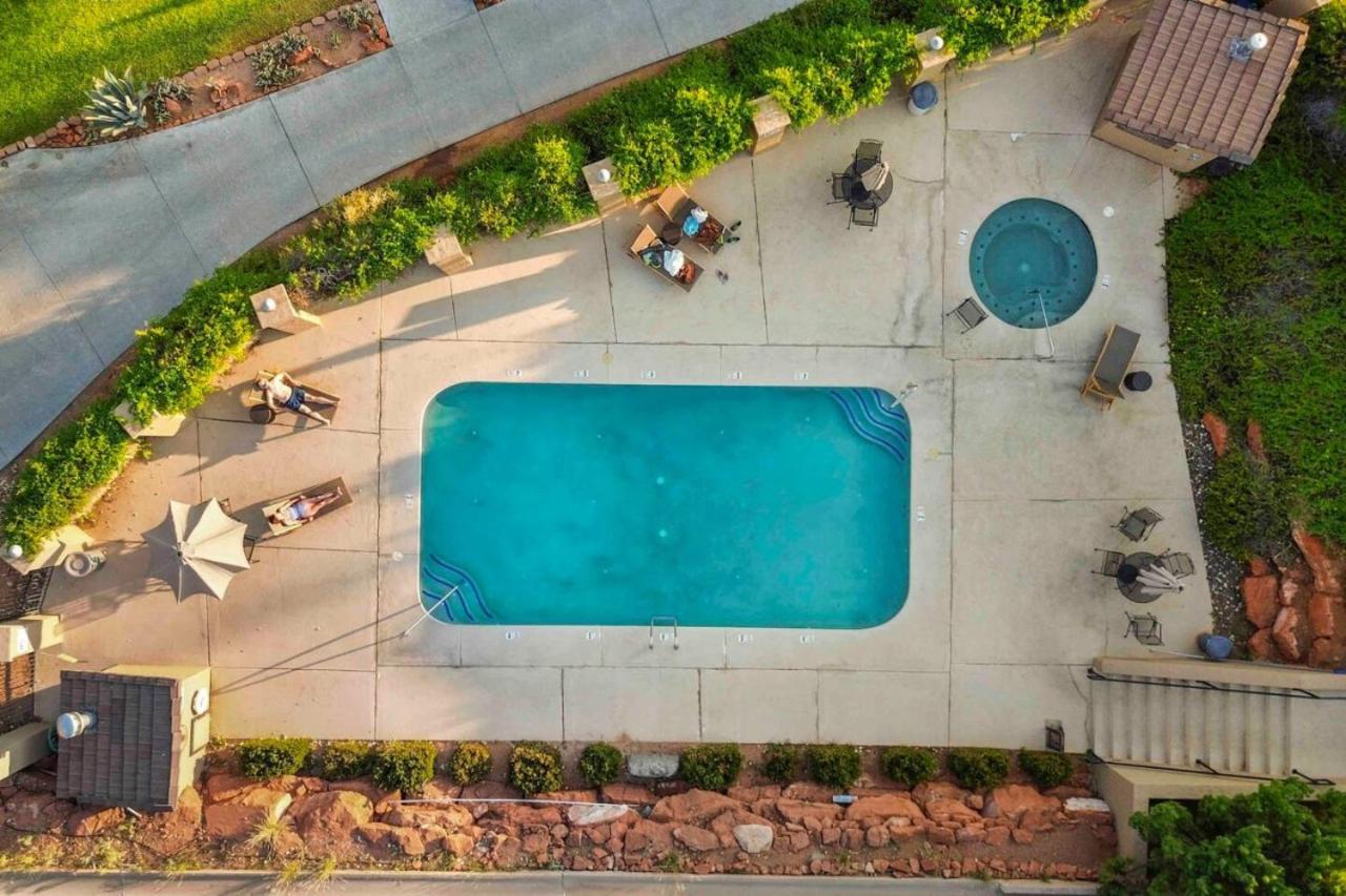 Gated Sedona Home Pool Spa Golf Tennis