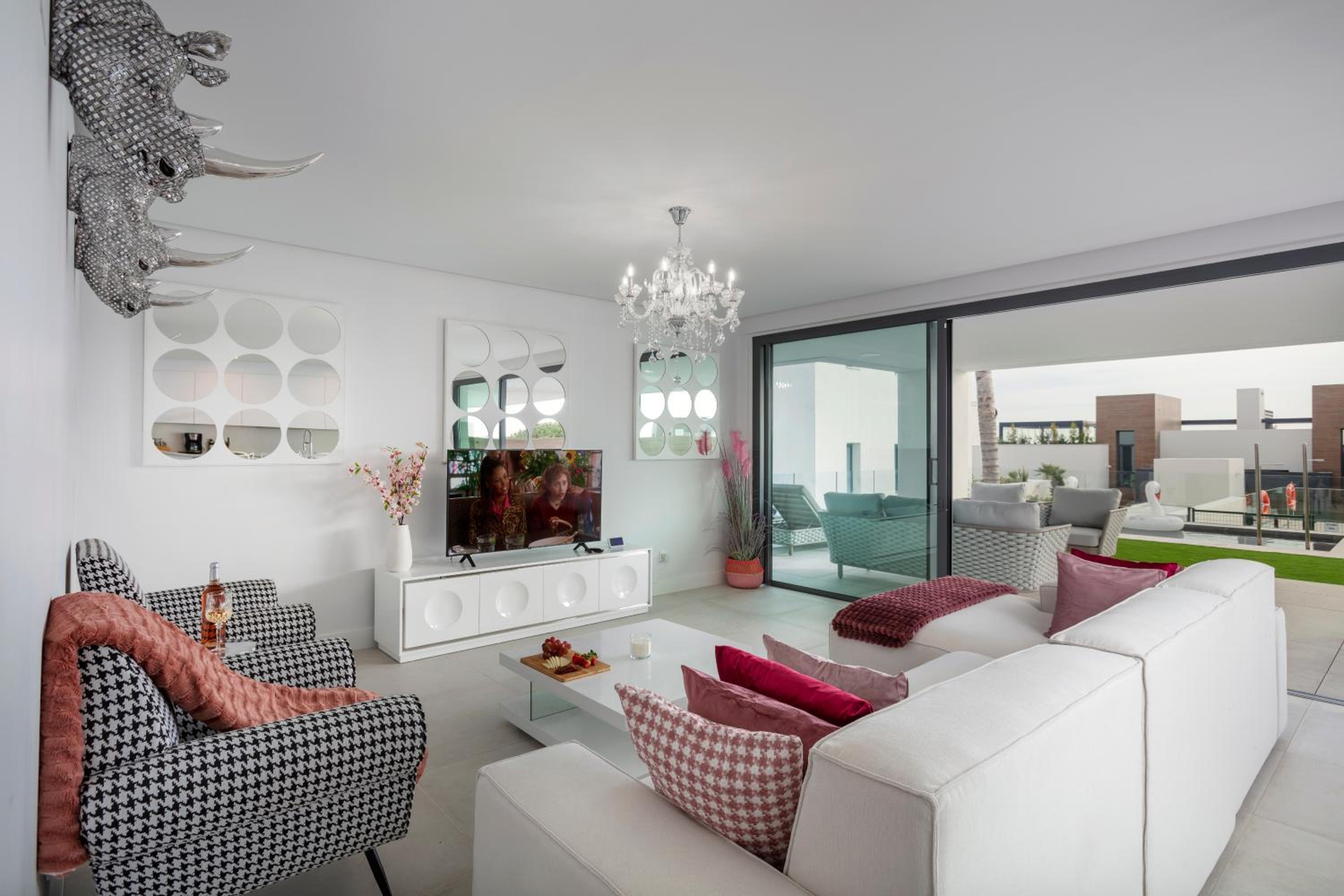 Marbella Vacations - The White House Marbella - Property Image 6
