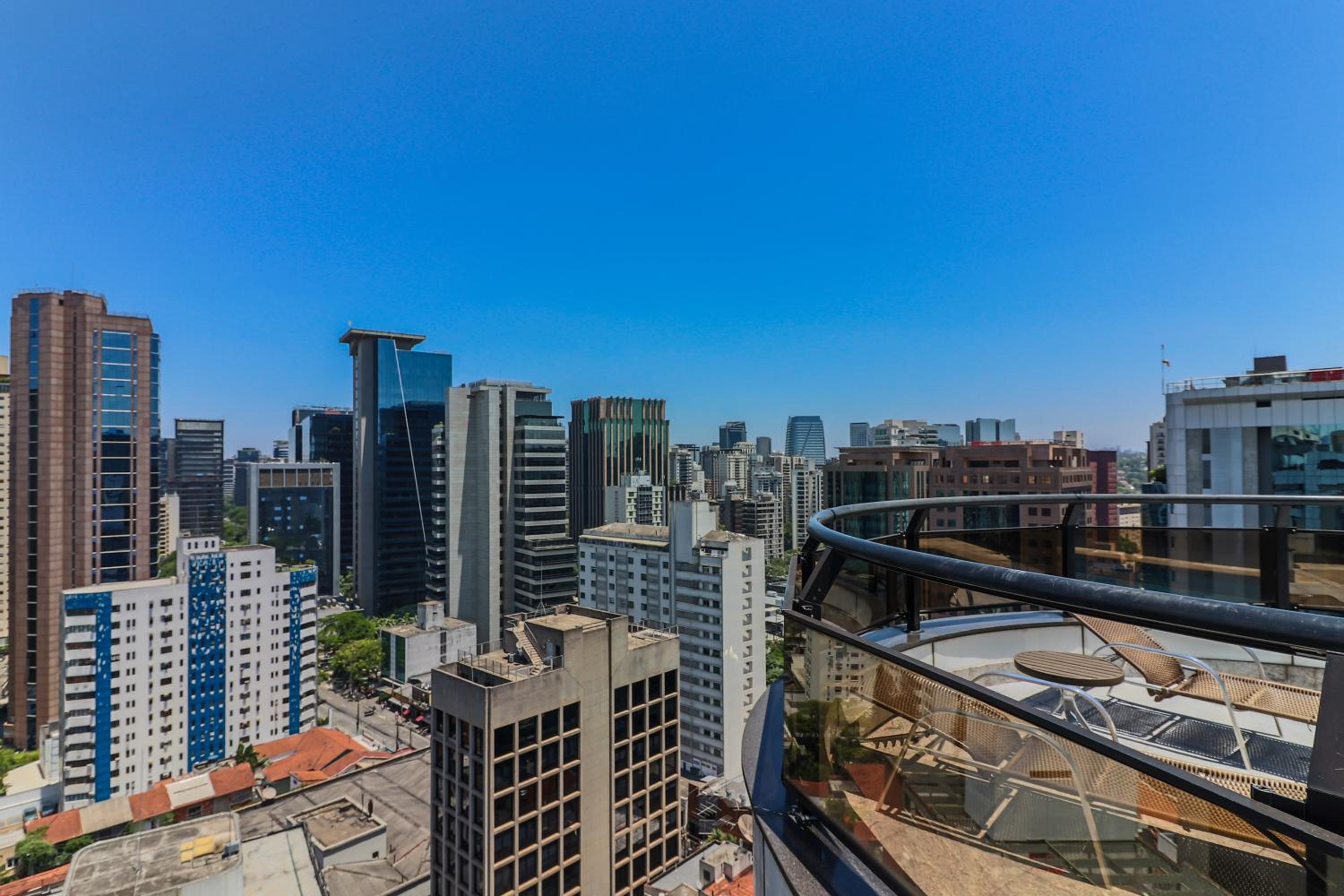 Flat particular dentro do Hotel Executive Faria Lima!