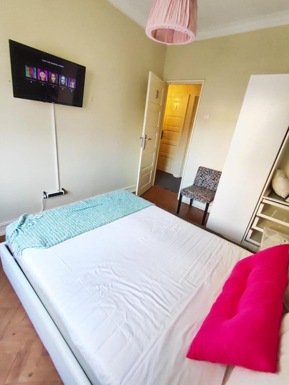 EVD-RENTALS OLIVAL BASTOS view 4