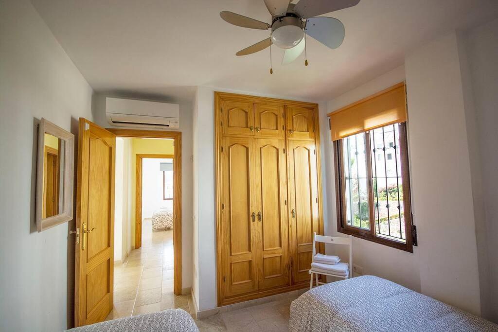 Apartamento 33, Frigiliana Spacious family Apartment with large Pool in the town center HansOnHoliday Rentals