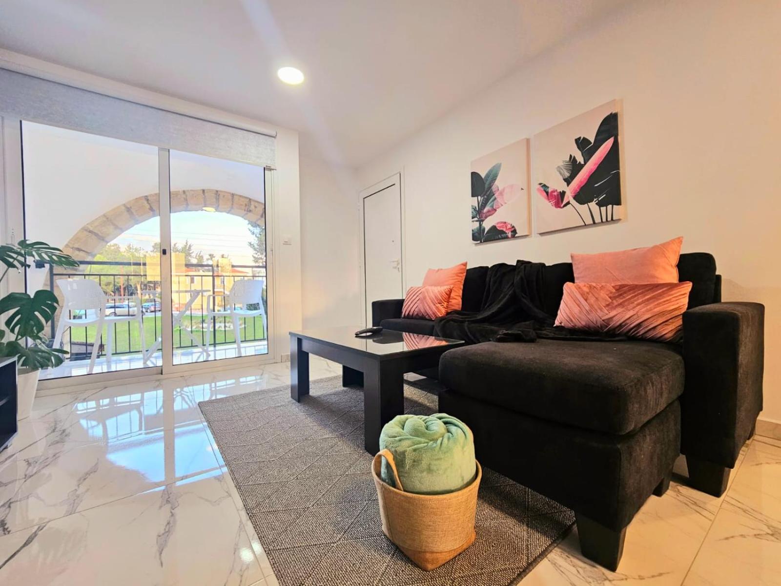 1BD Beach Apartment