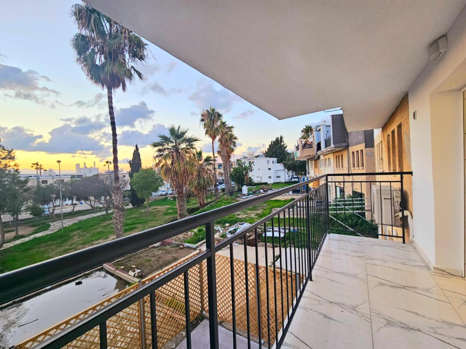 1BD Beach Apartment