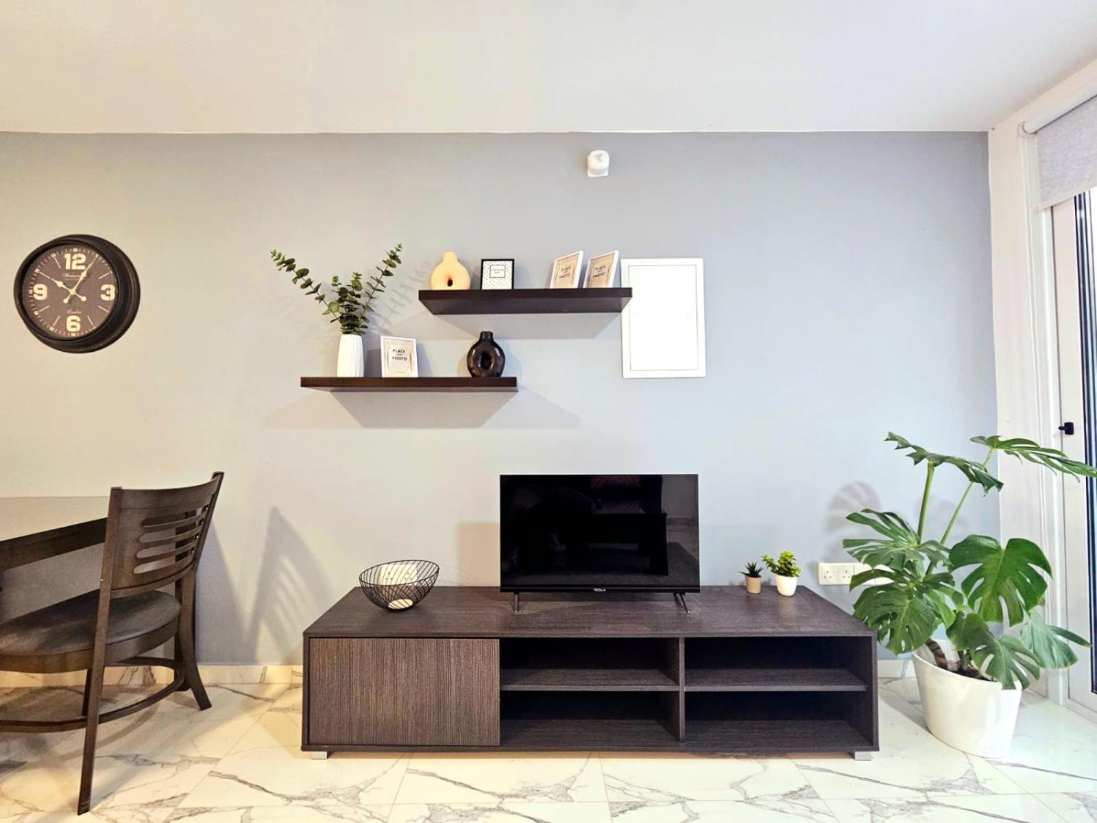 1BD Beach Apartment