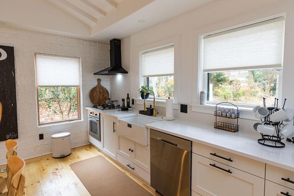 Charlotte Vacations - LINDA HOUSE-STUNNING HOME IN CHARLOTTE - Property Image 7