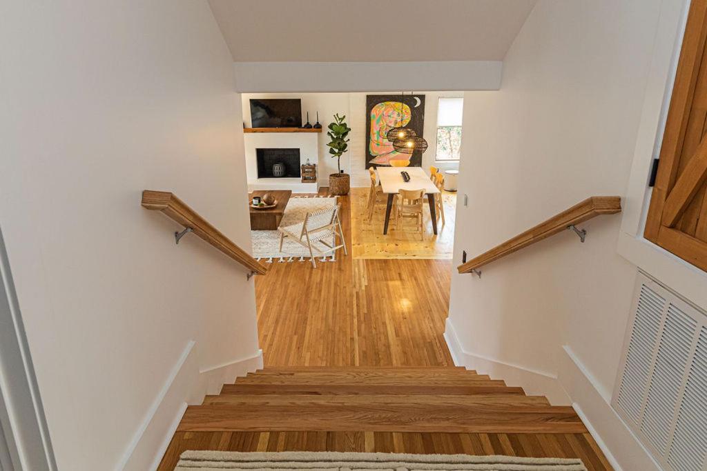 Charlotte Vacations - LINDA HOUSE-STUNNING HOME IN CHARLOTTE - Property Image 11