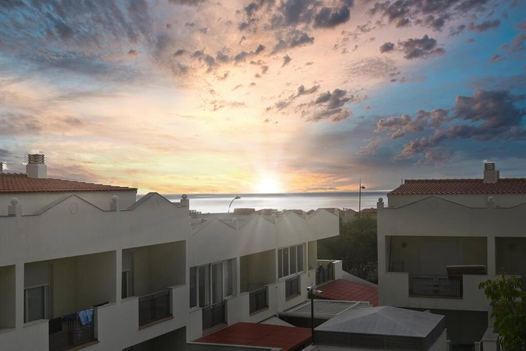 Cozy Villa Oasis Vista Mare