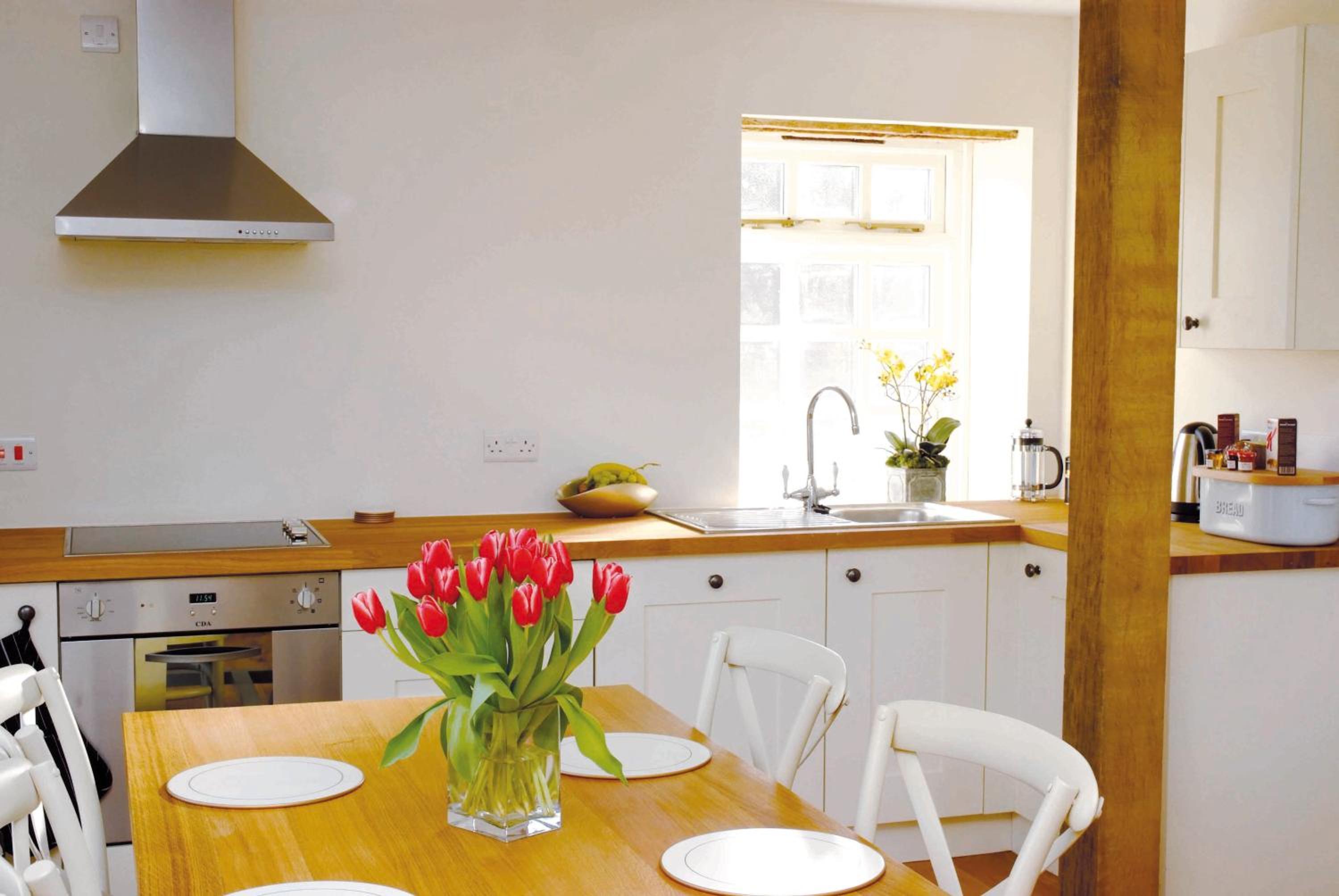 Luxury barn with tennis court in South Downs National Park
