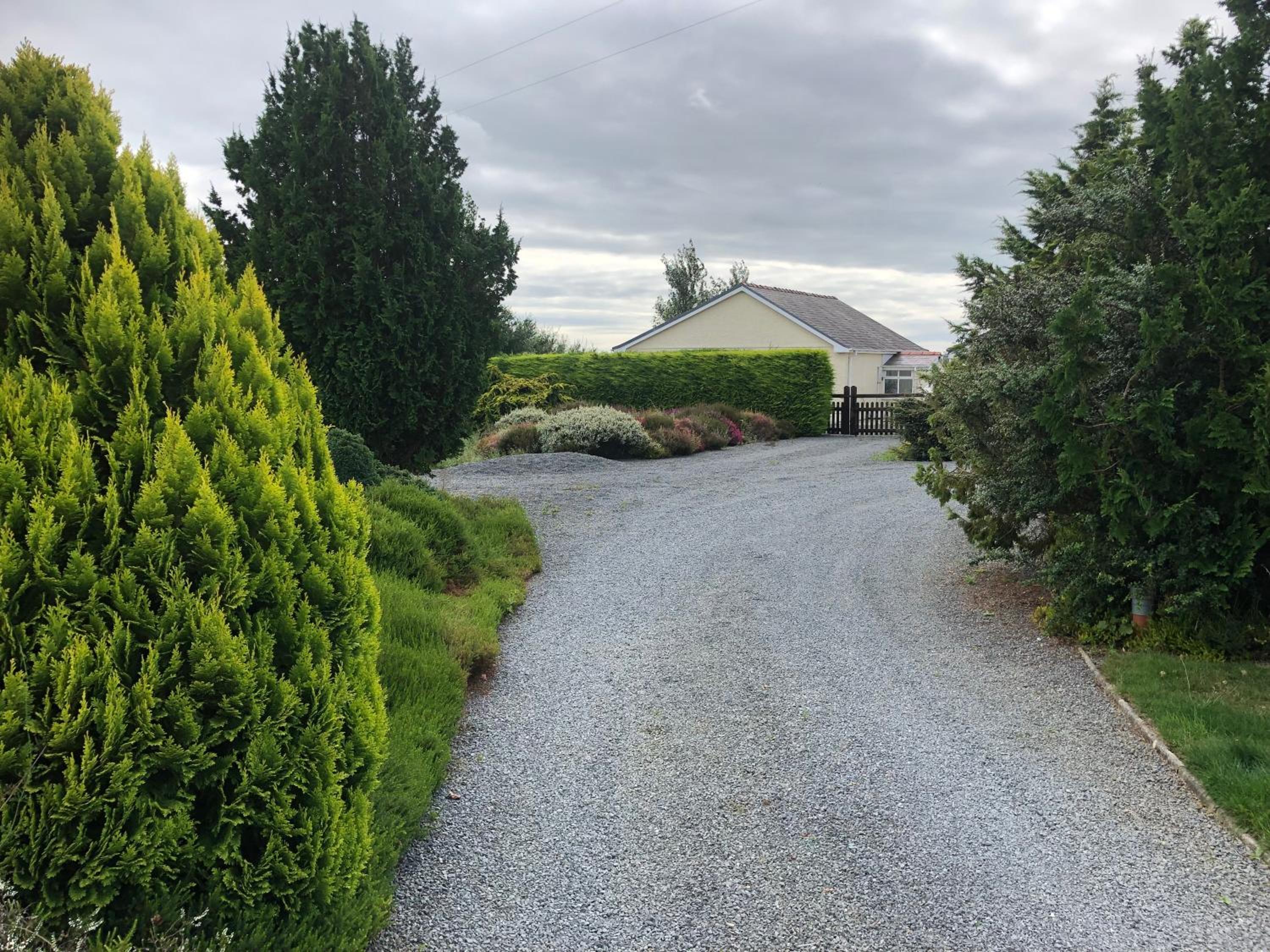 The Annexe - Spacious 2 bedroom detached cottage view 2