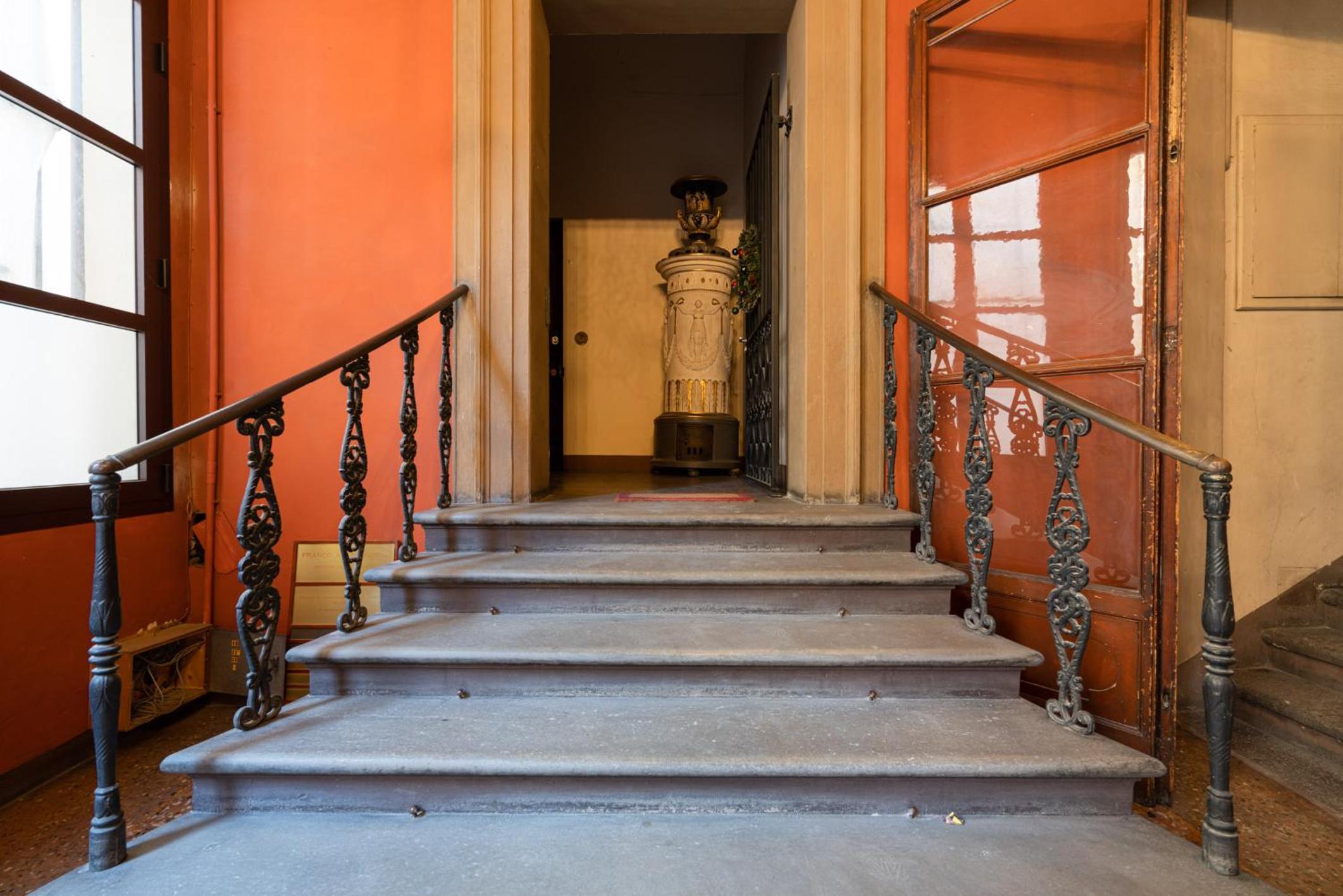 Palazzo Marsili Harmony view 4