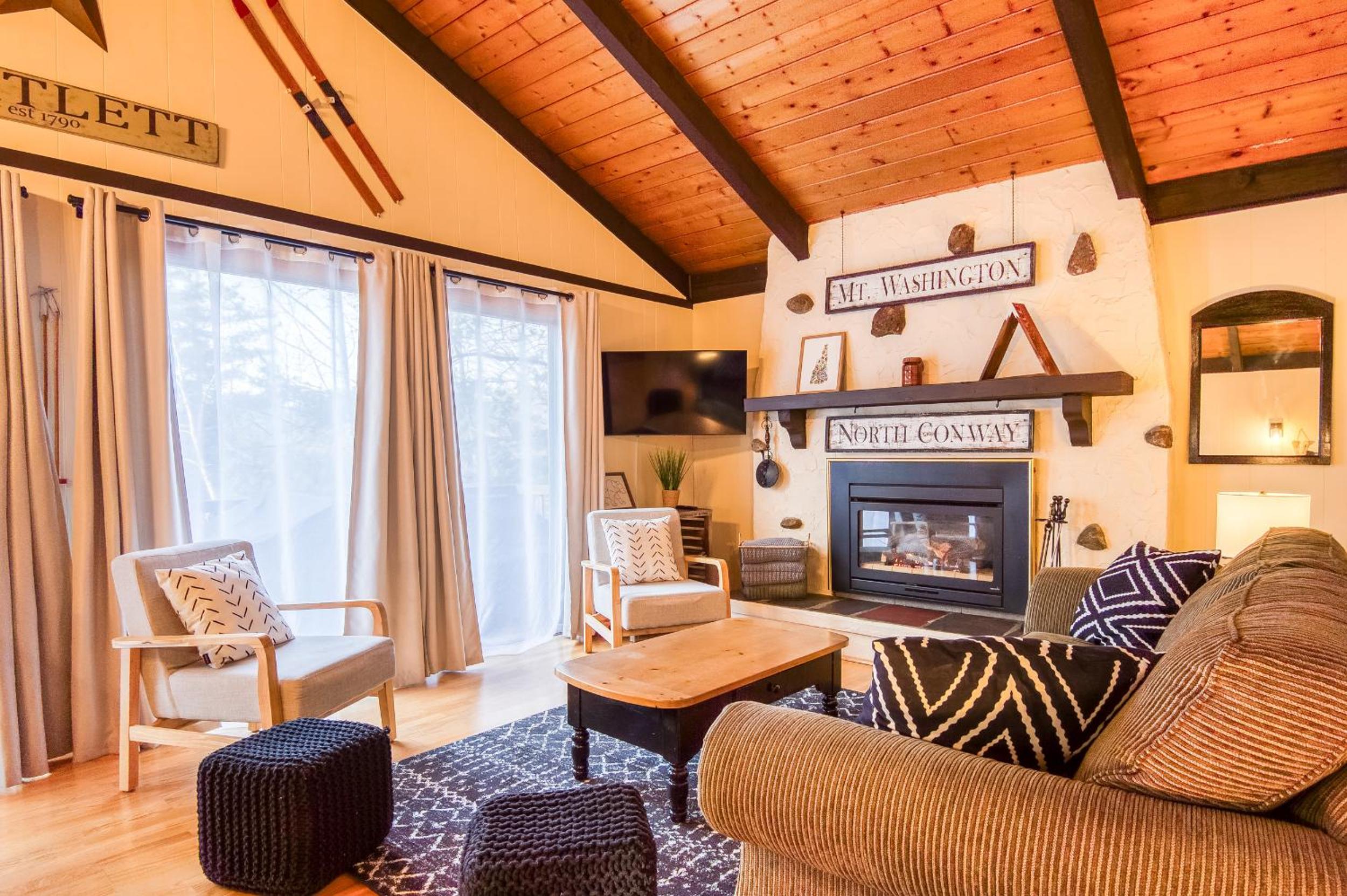 Wanderlust Mountain Side Chalet