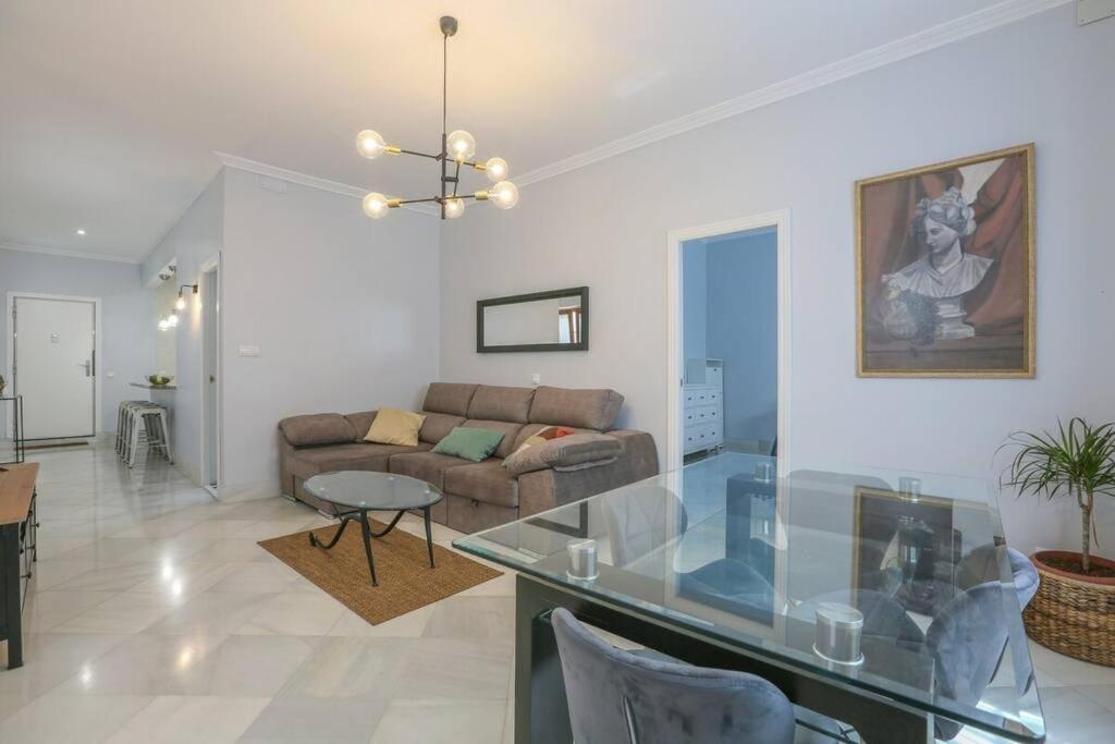 RiverWalk Suites - Puente Triana