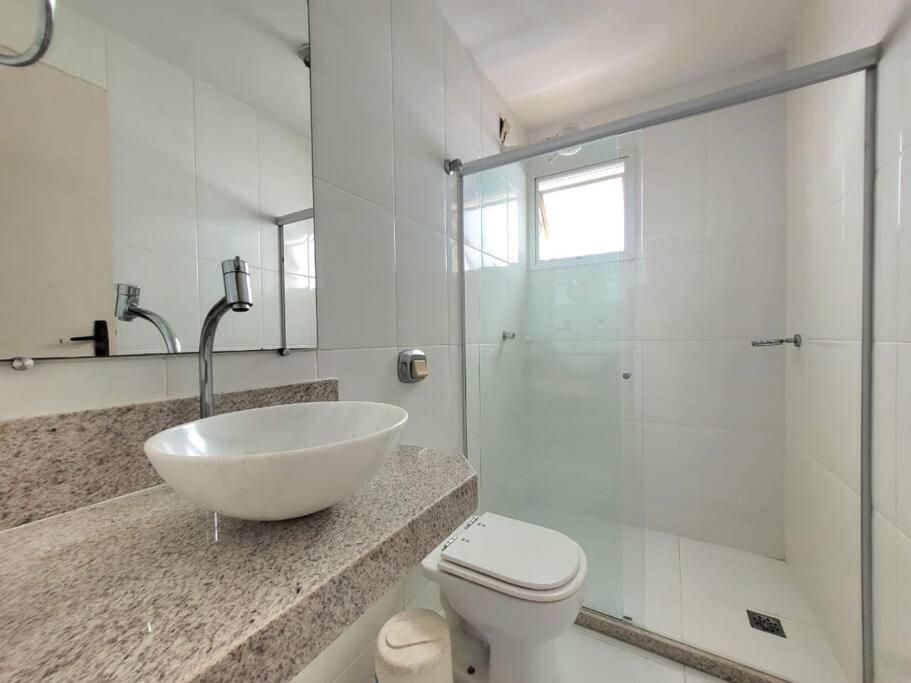 ÓTIMO apartamento perto de tudo