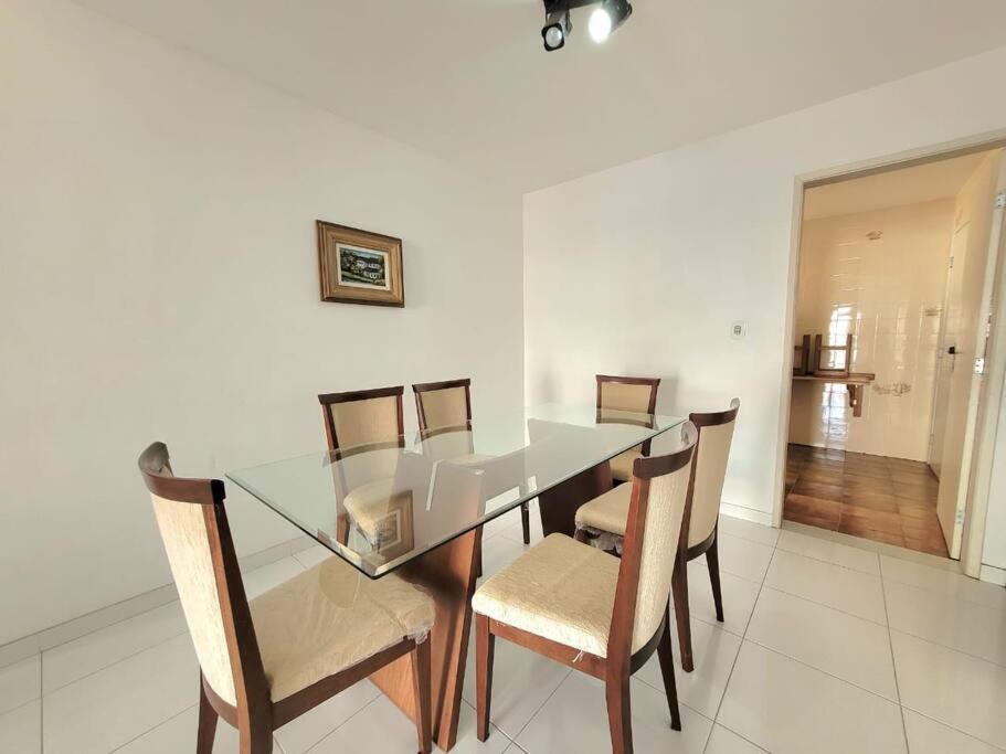 ÓTIMO apartamento perto de tudo