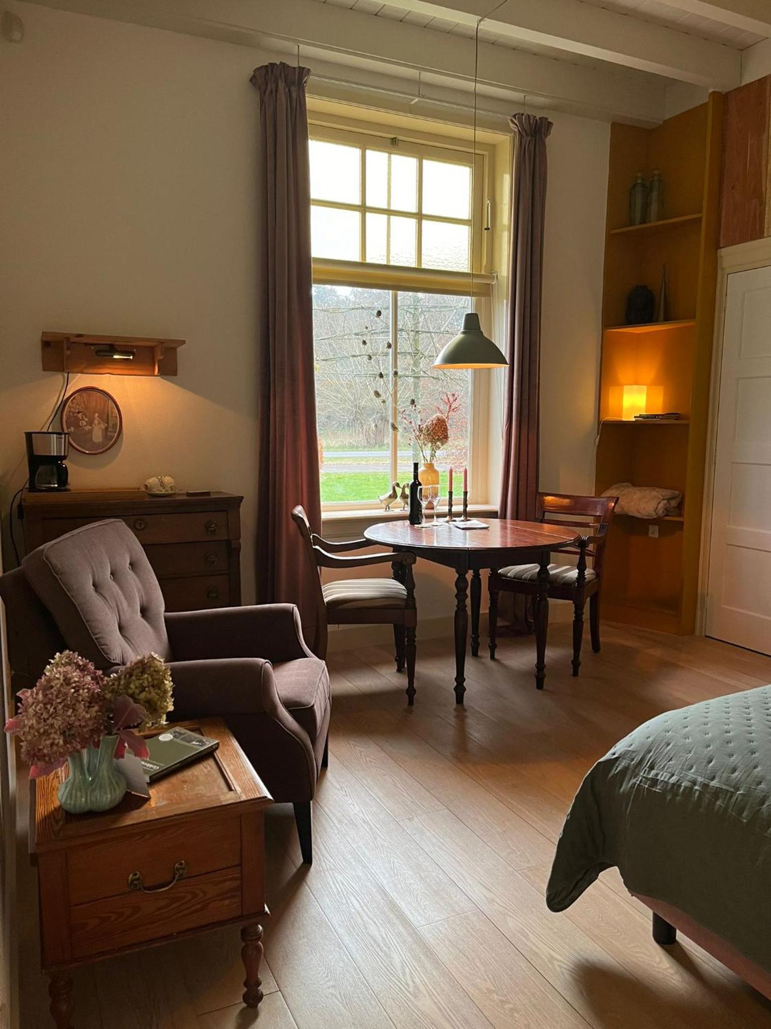 Erve Zonnehoeve B&B en Wijngaard