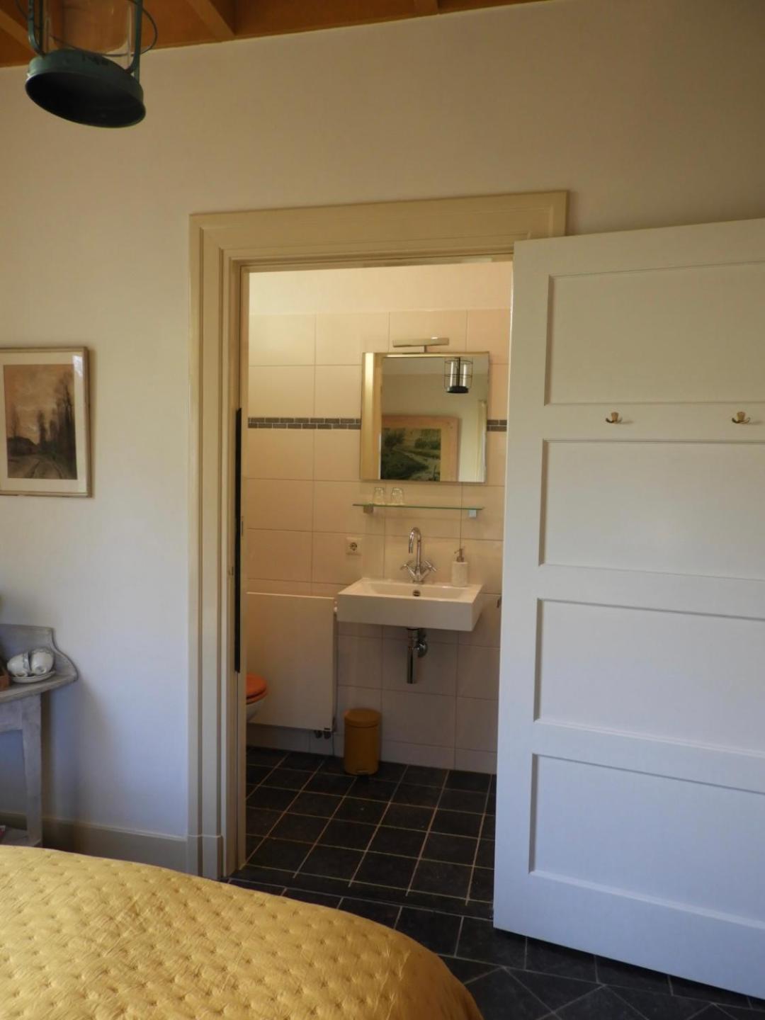 Erve Zonnehoeve B&B en Wijngaard