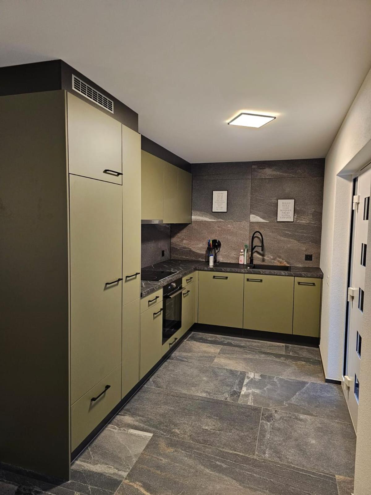 GP Luxury Apartment