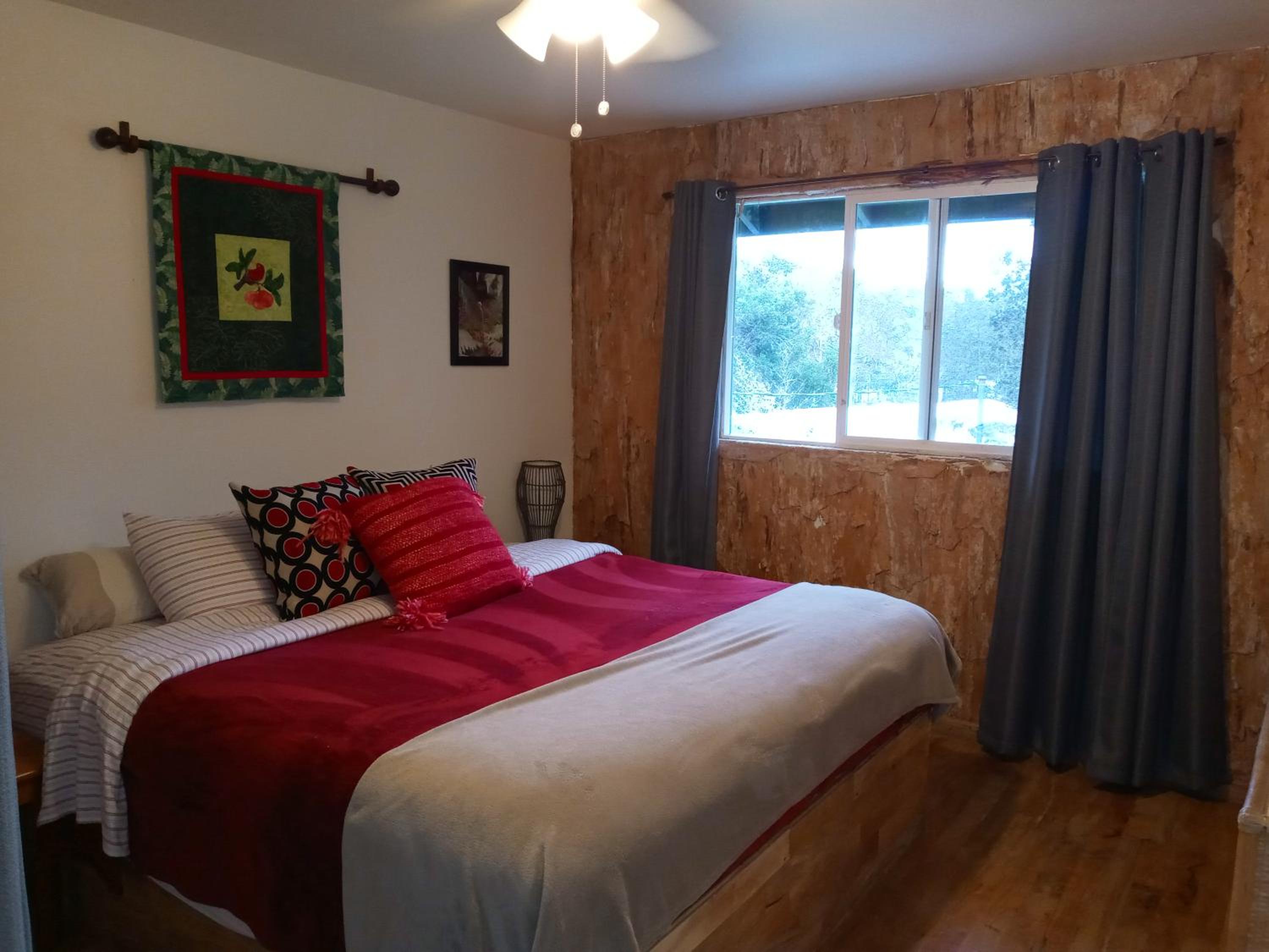 Aloha Crater Lodge