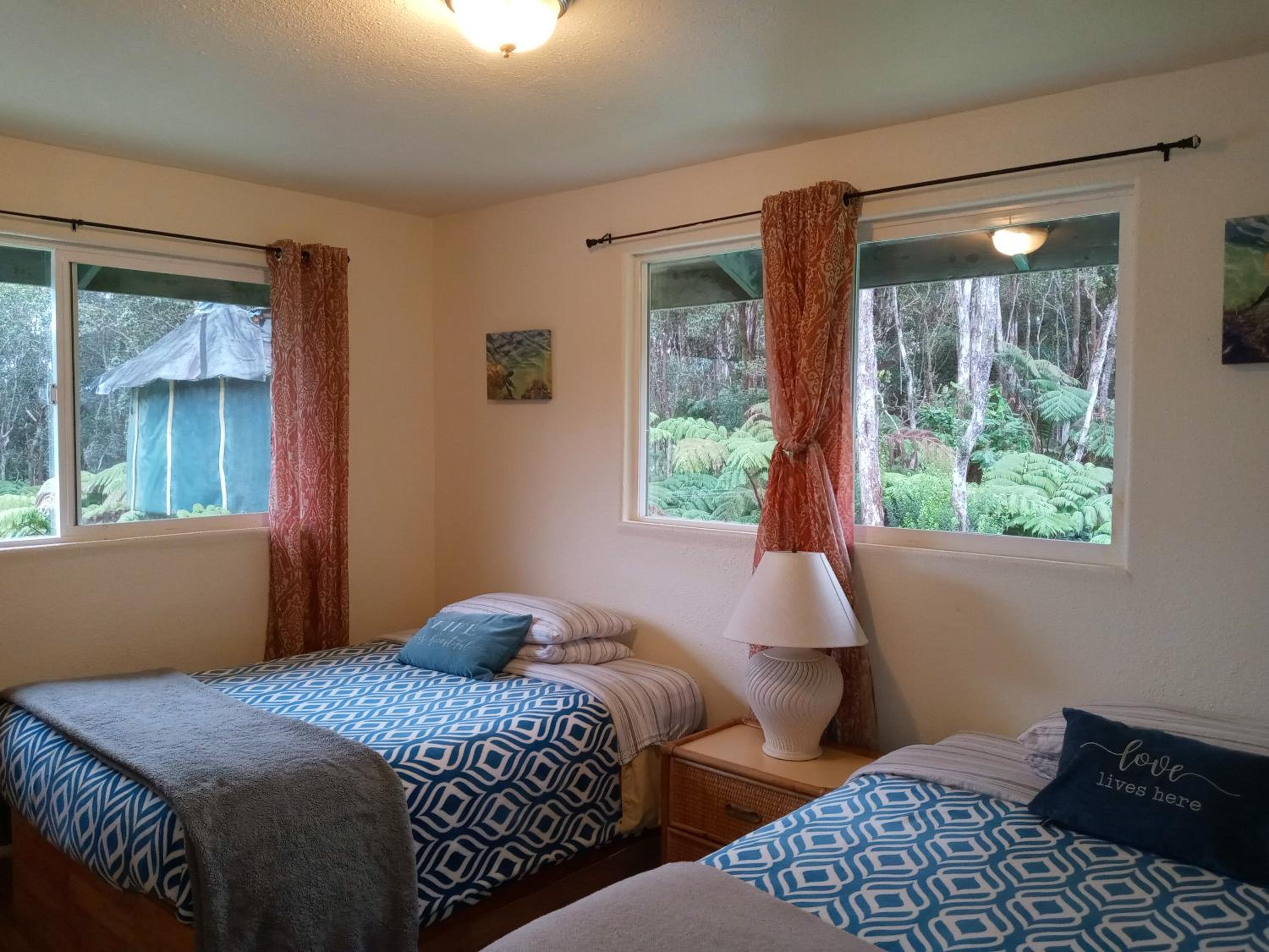 Aloha Crater Lodge
