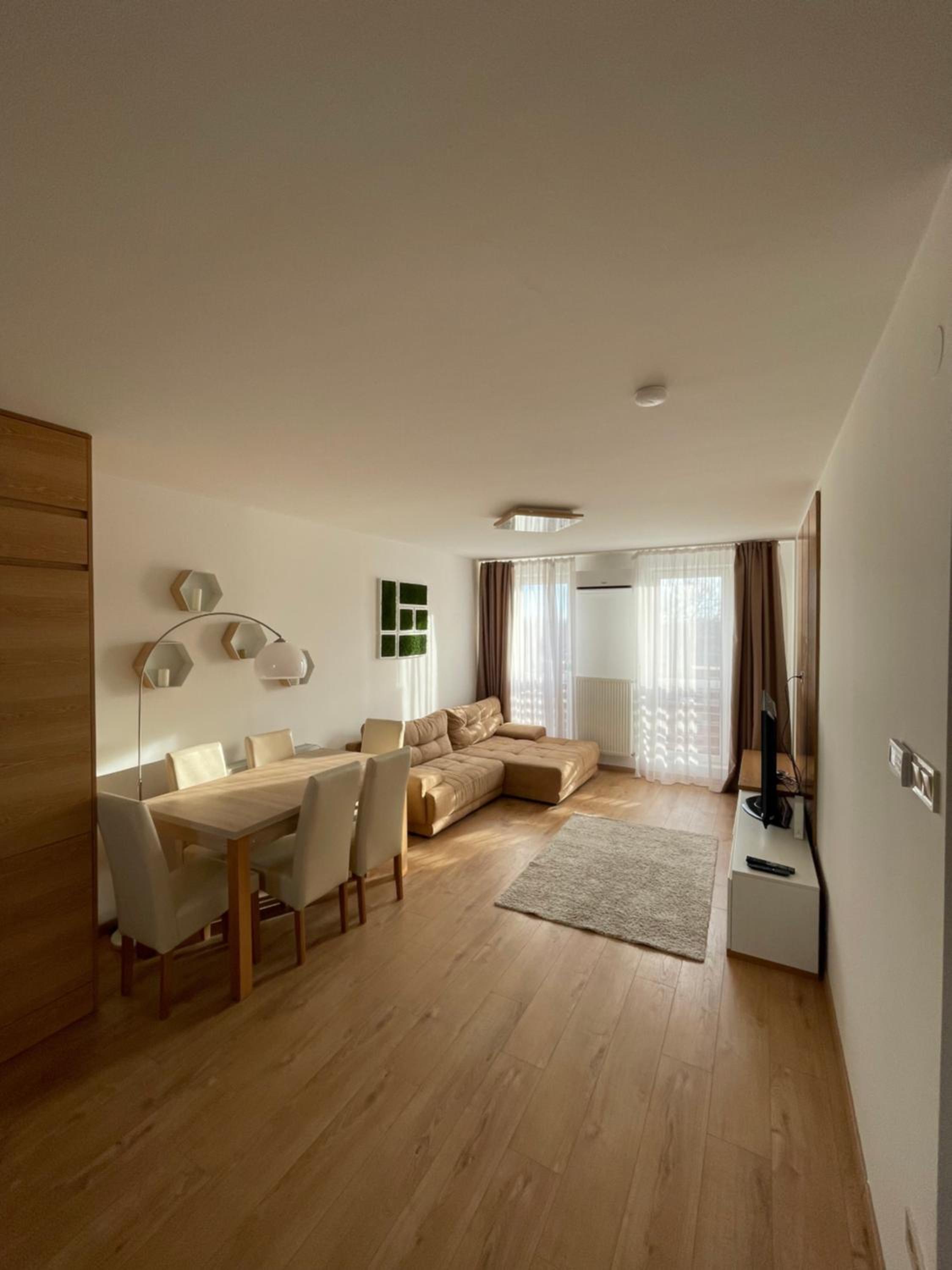 Sarló Apartman