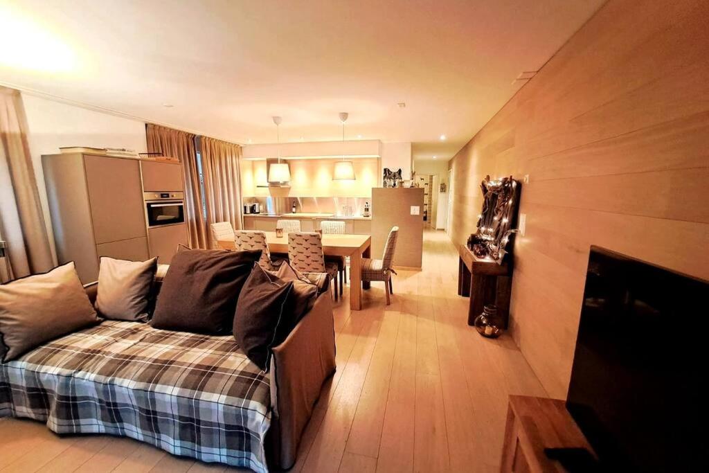 Comfortable apartment near the ski station with parking