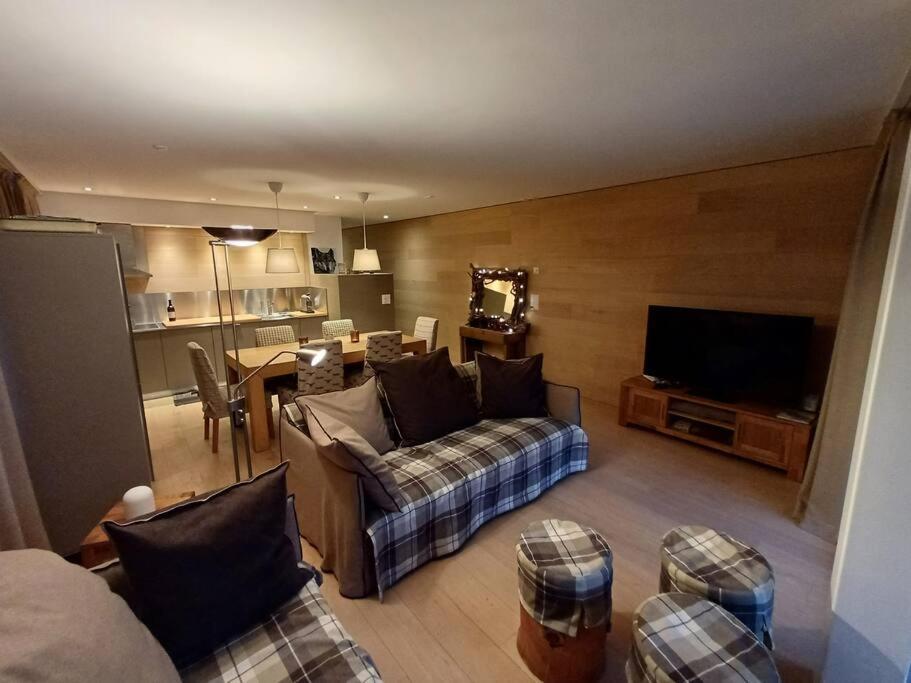 Comfortable apartment near the ski station with parking