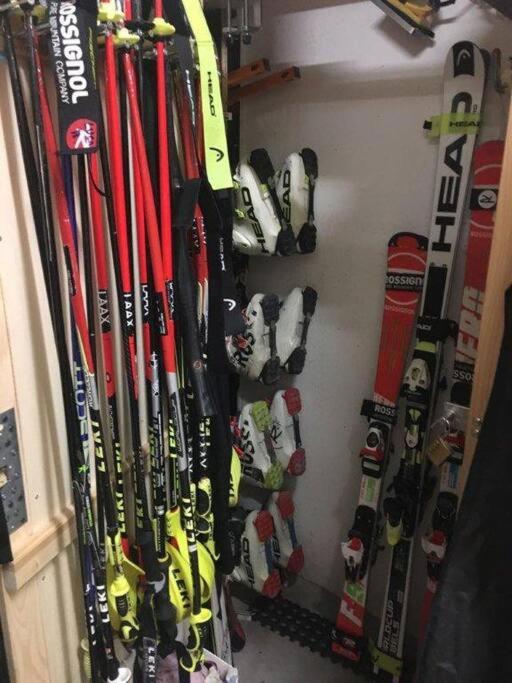 Comfortable apartment near the ski station with parking