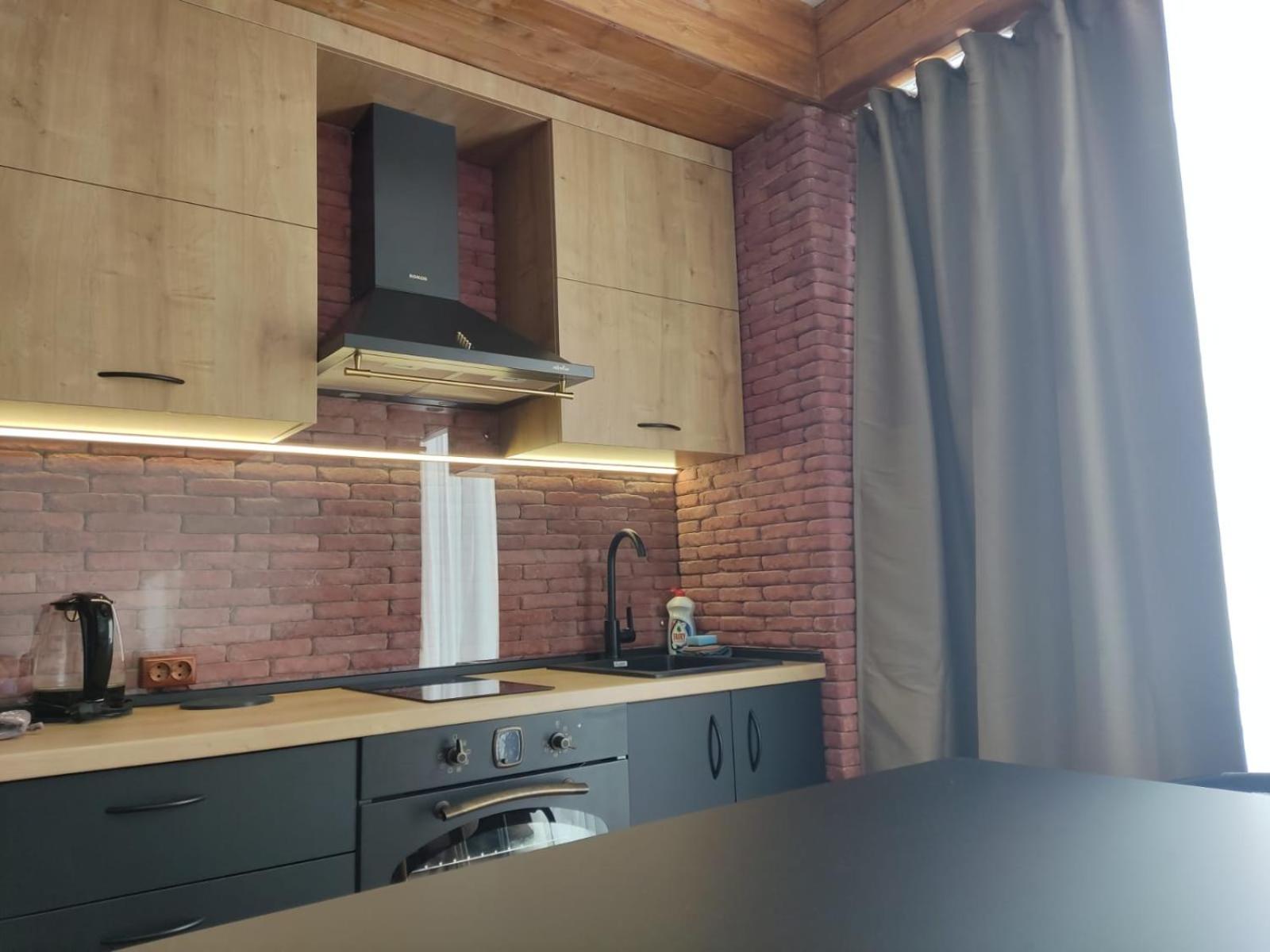Evdo Apartments F4 Stylish Room view 4