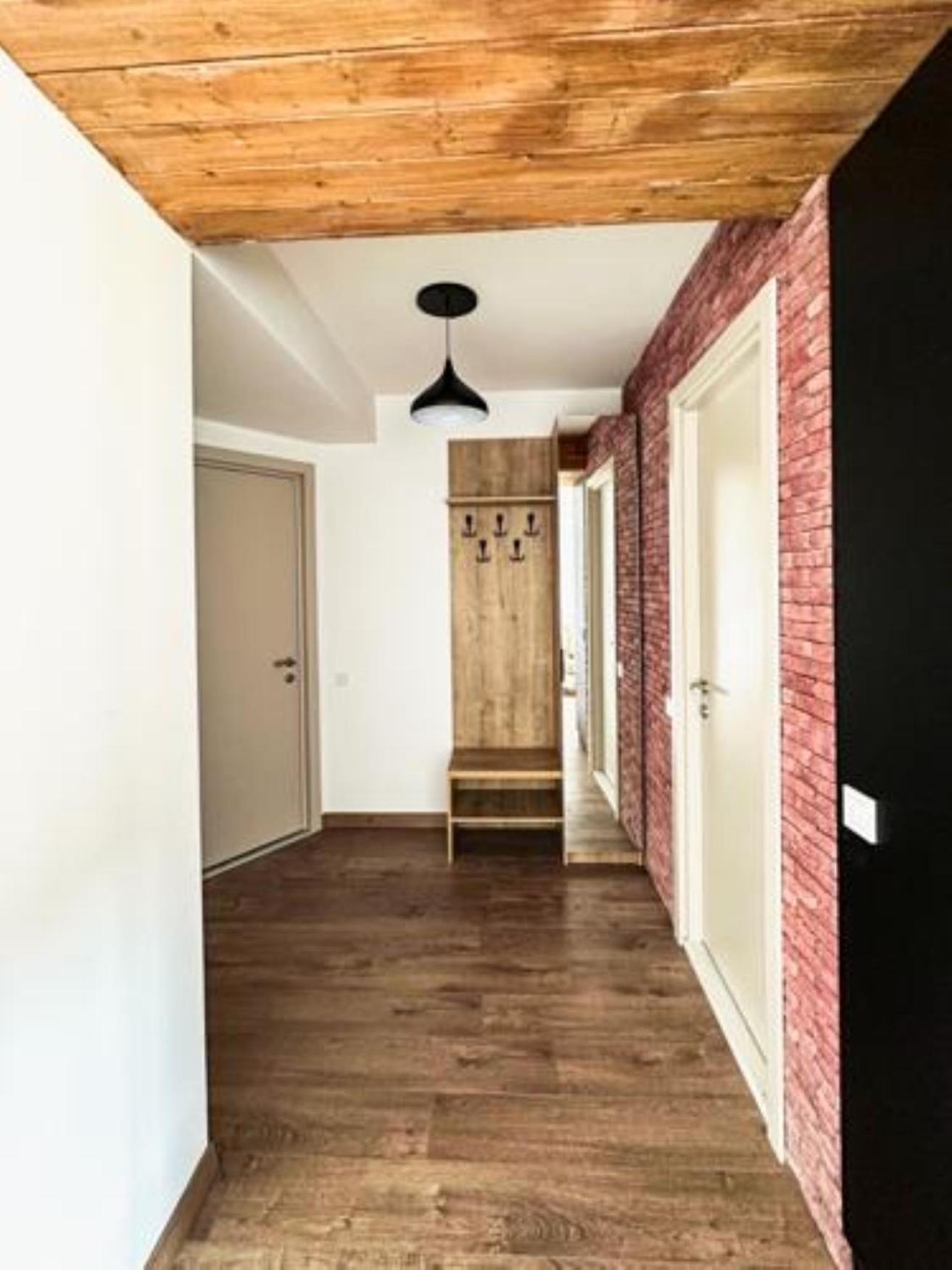 Evdo Apartments F4 Stylish Room view 3