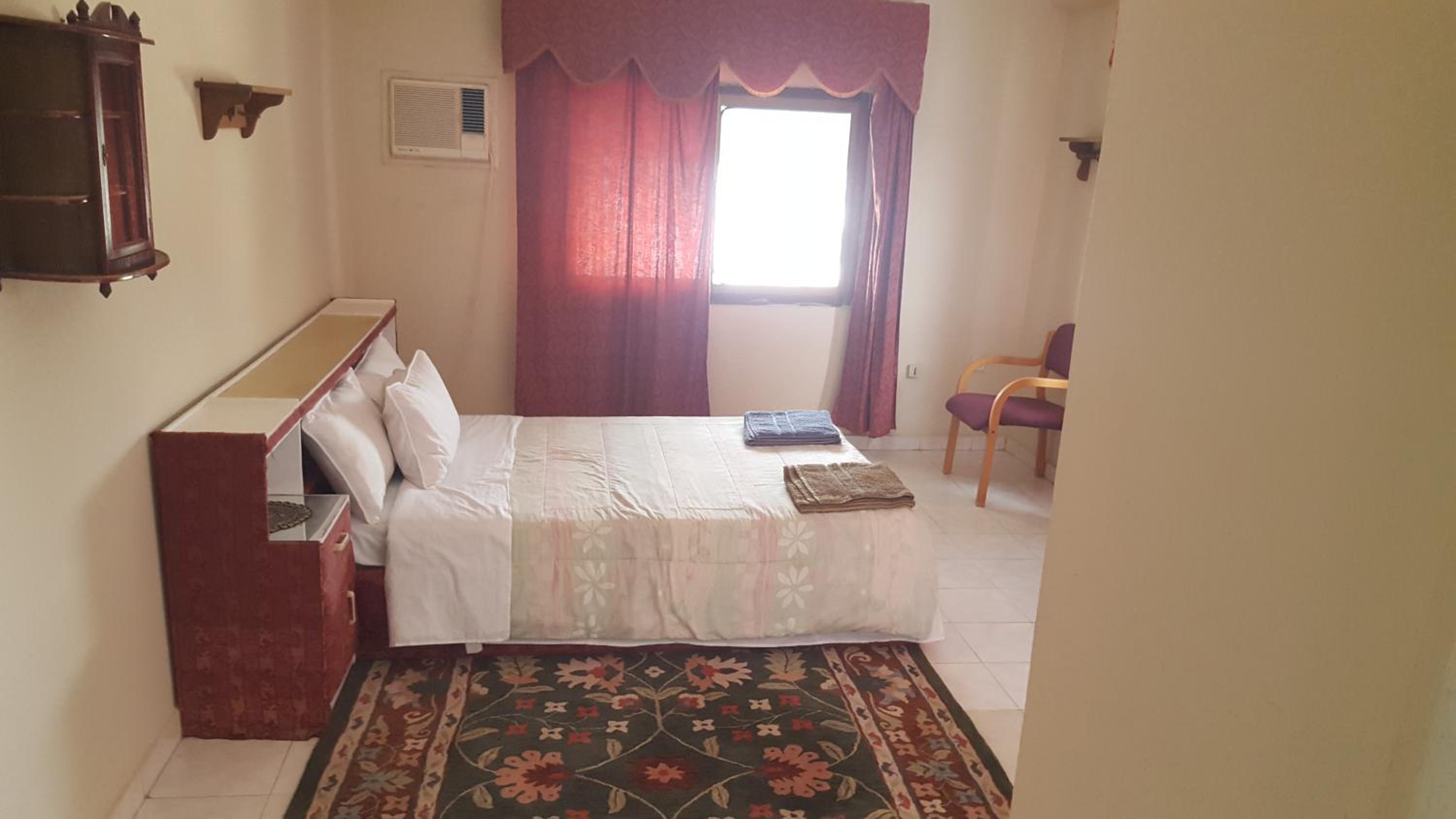 #10 princess apartments, 230mt to Senegambia strip view 4