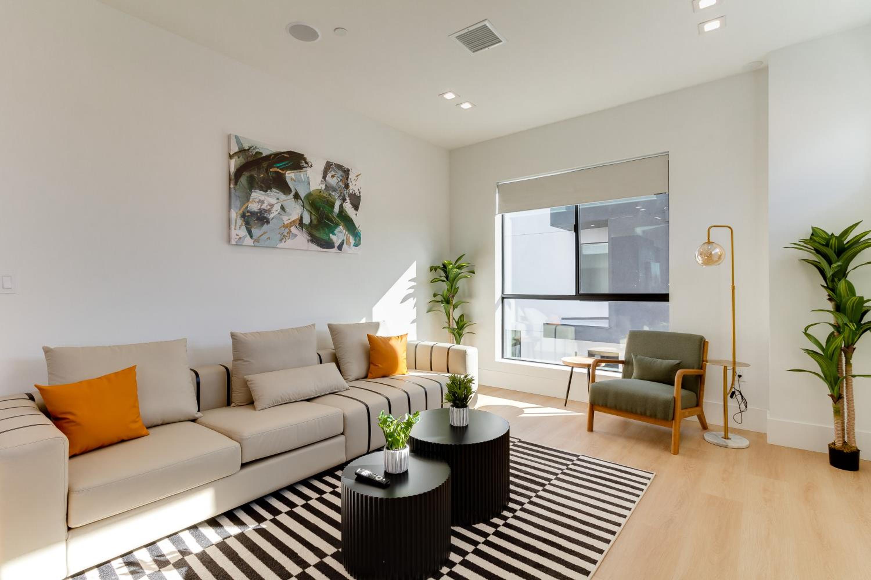 Brand New Modern 4 Bedroom House Pickfair Village