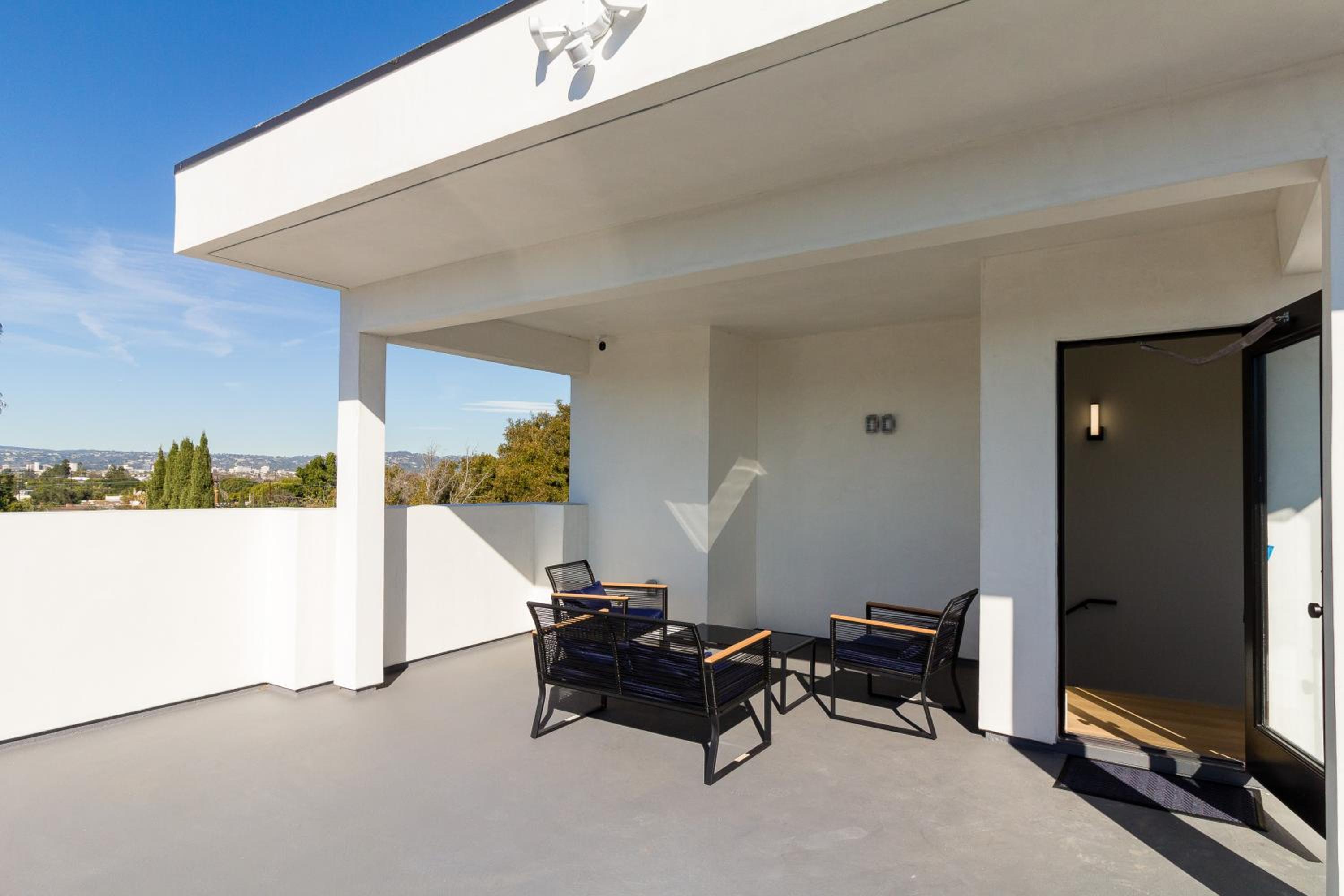 Brand New Modern 4 Bedroom House Pickfair Village