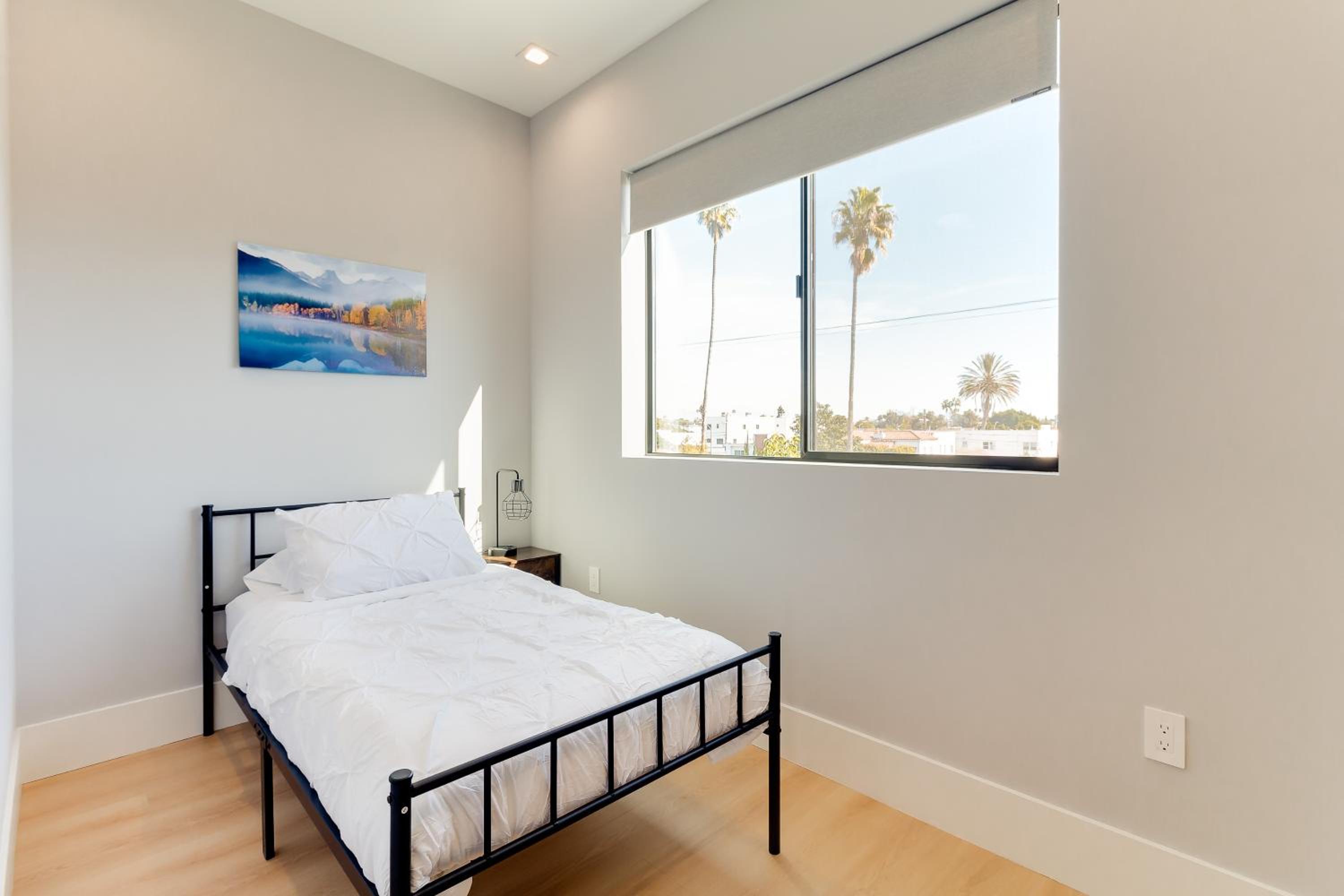 Brand New Modern 5 Bedroom House Pickfair Village