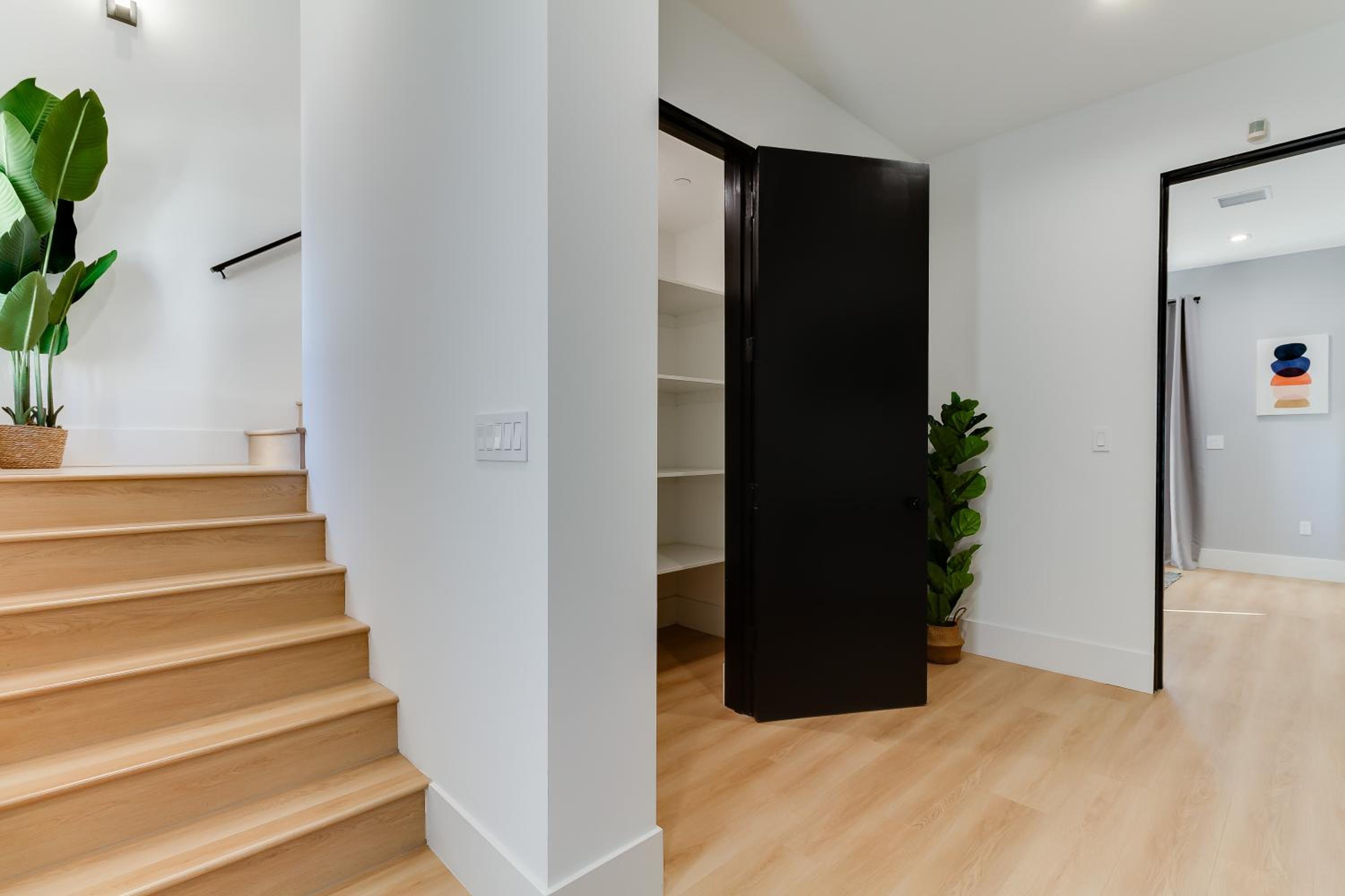 Brand New Modern 5 Bedroom House Pickfair Village