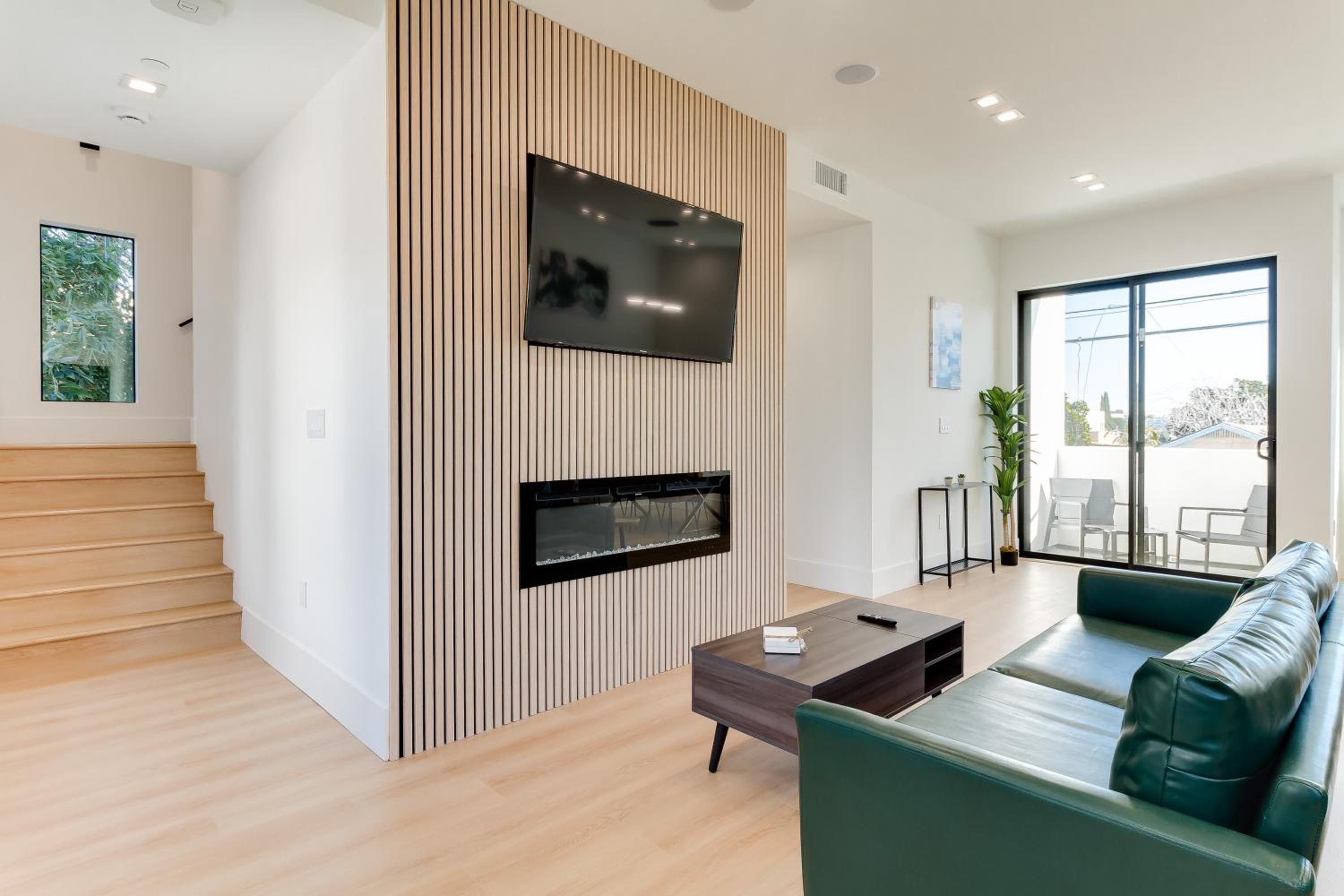 Brand New Modern 5 Bedroom House Pickfair Village