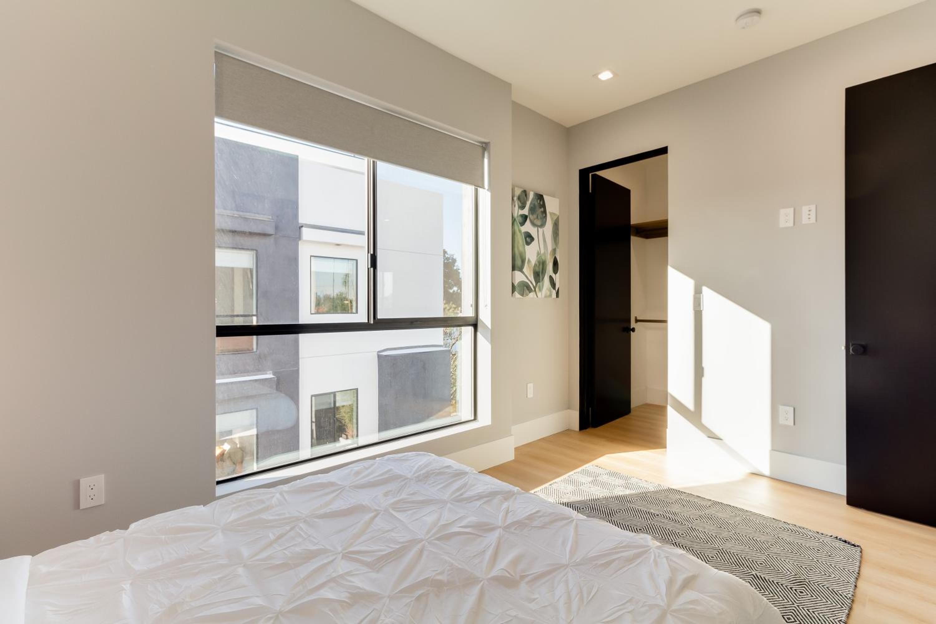 Brand New Modern 5 Bedroom House Pickfair Village