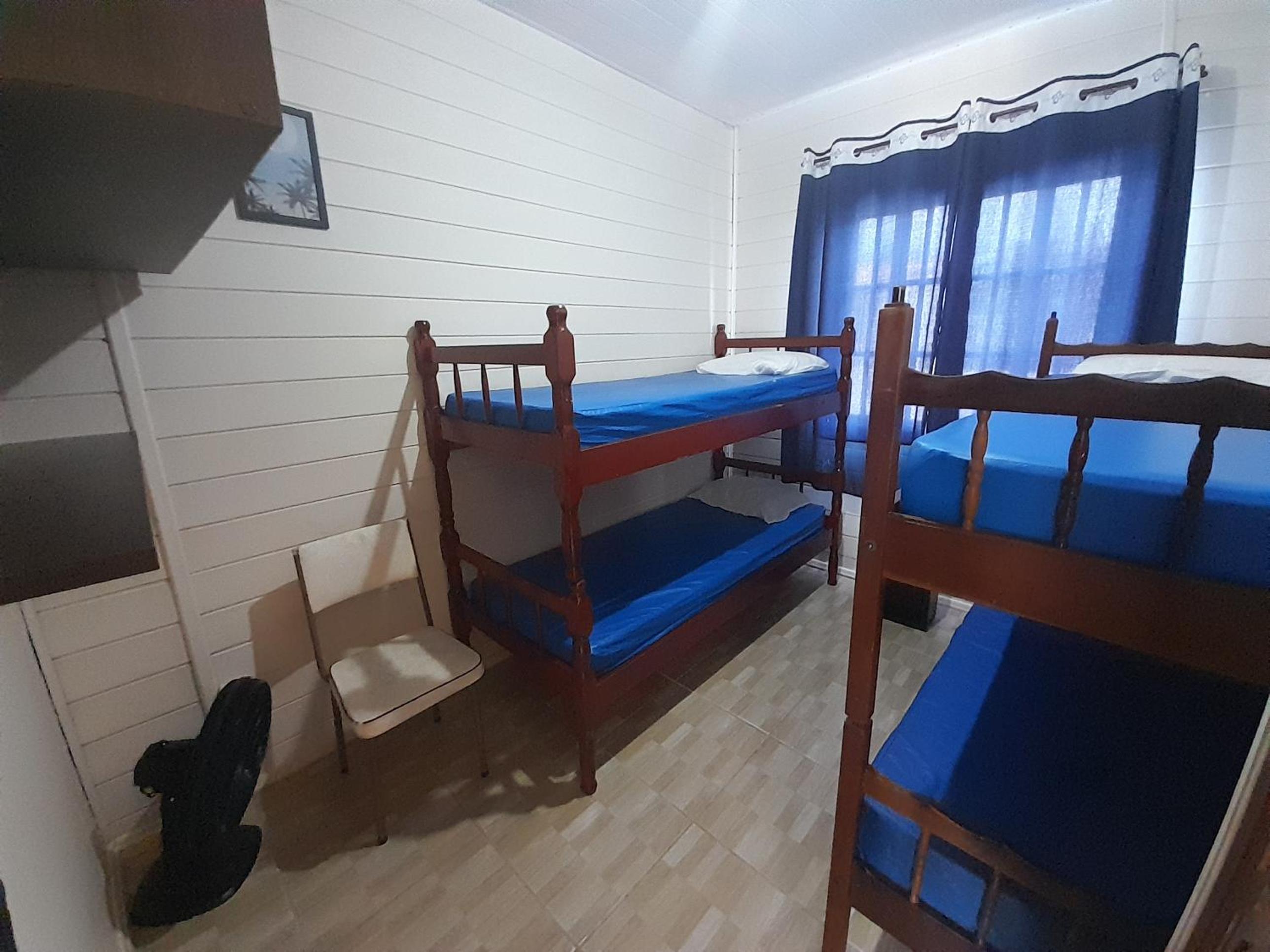 Casa Azul aconchegante, próx. a praia, Wi-Fi 300mb