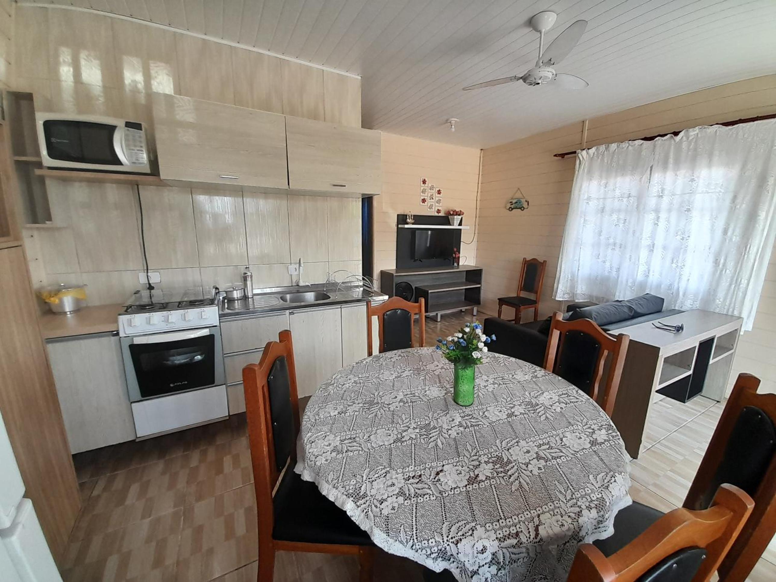 Casa Azul aconchegante, próx. a praia, Wi-Fi 300mb