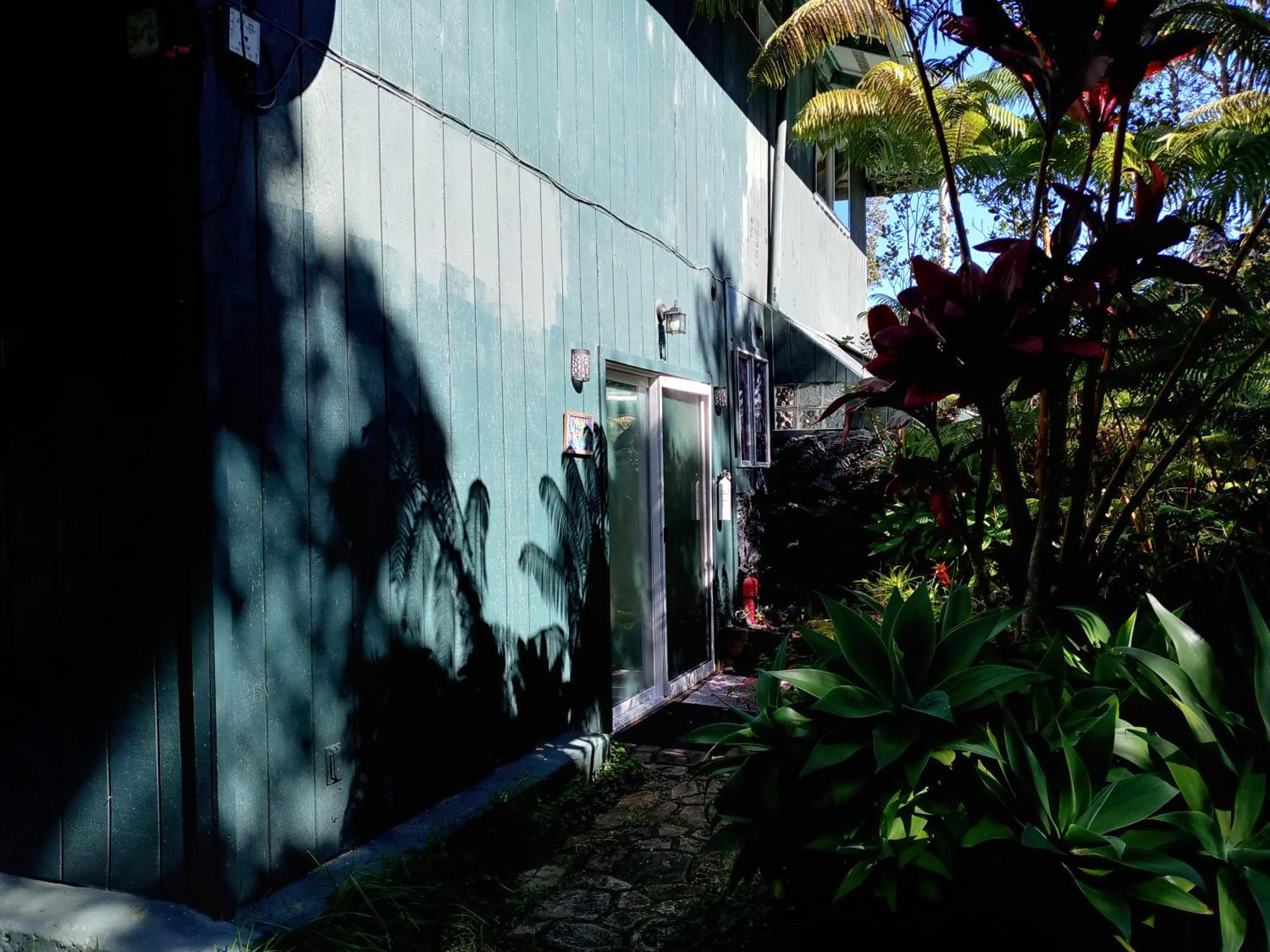 Aloha Crater Lodge